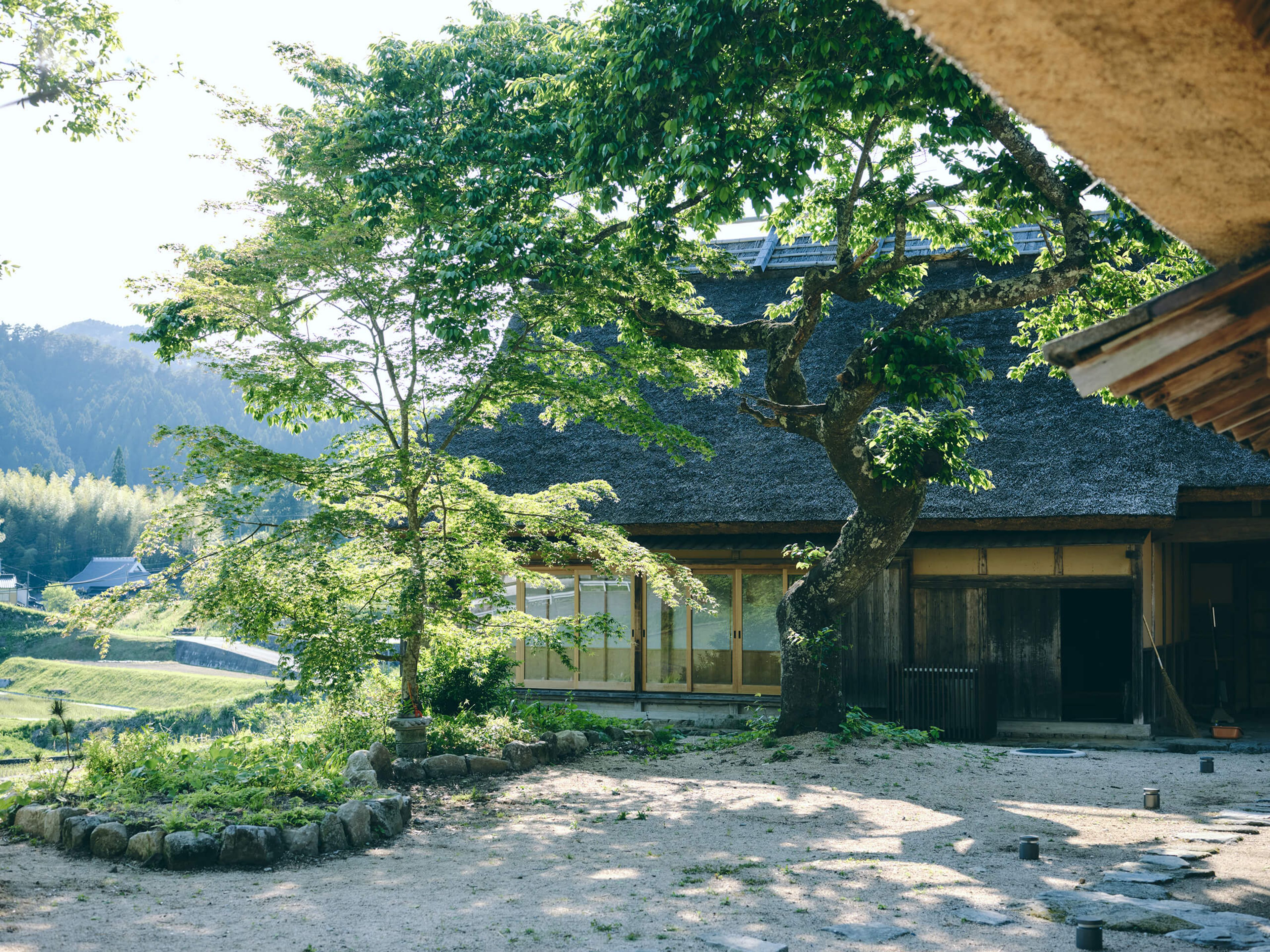 Awakura gallery 12