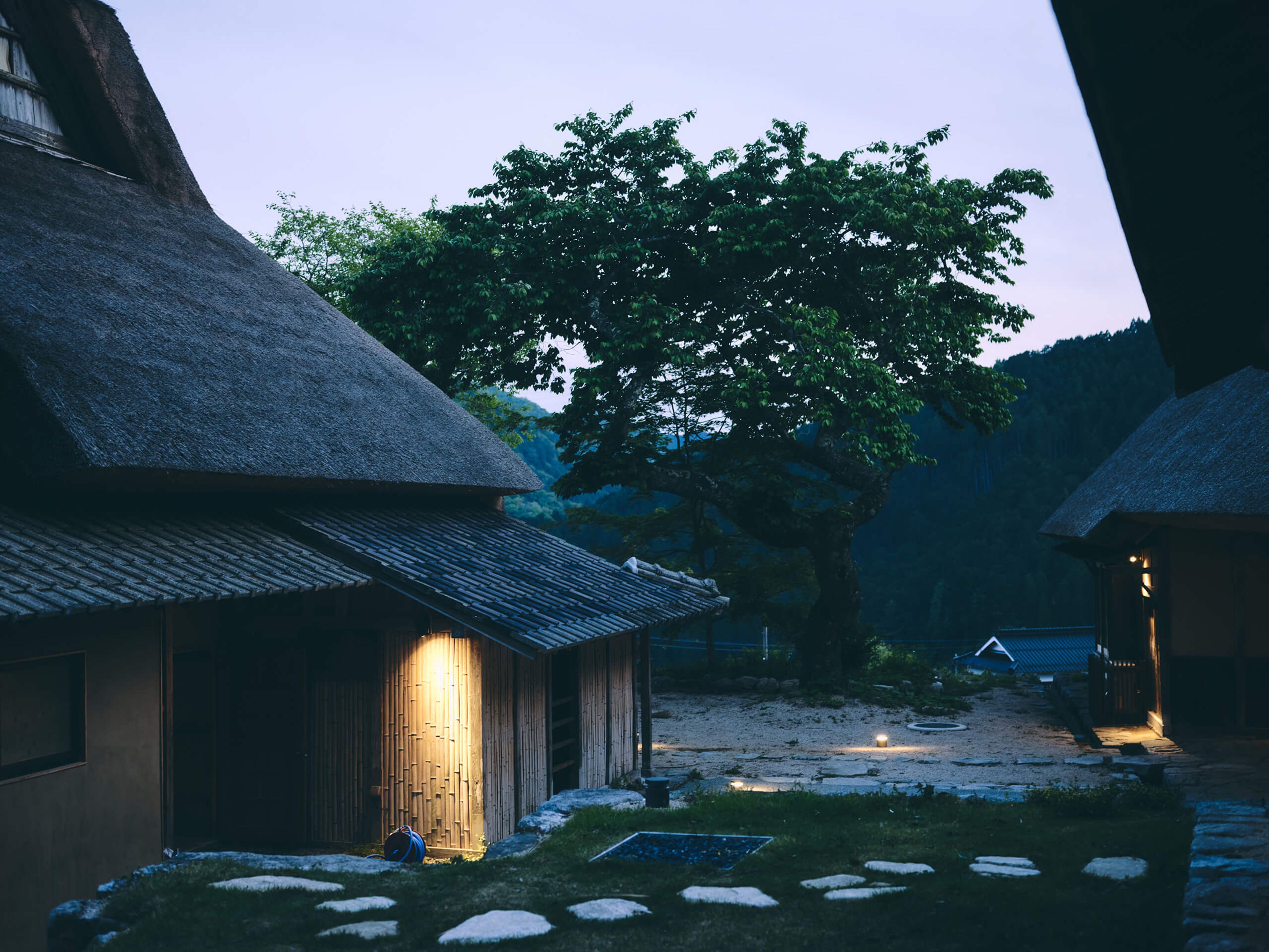 Awakura gallery 43