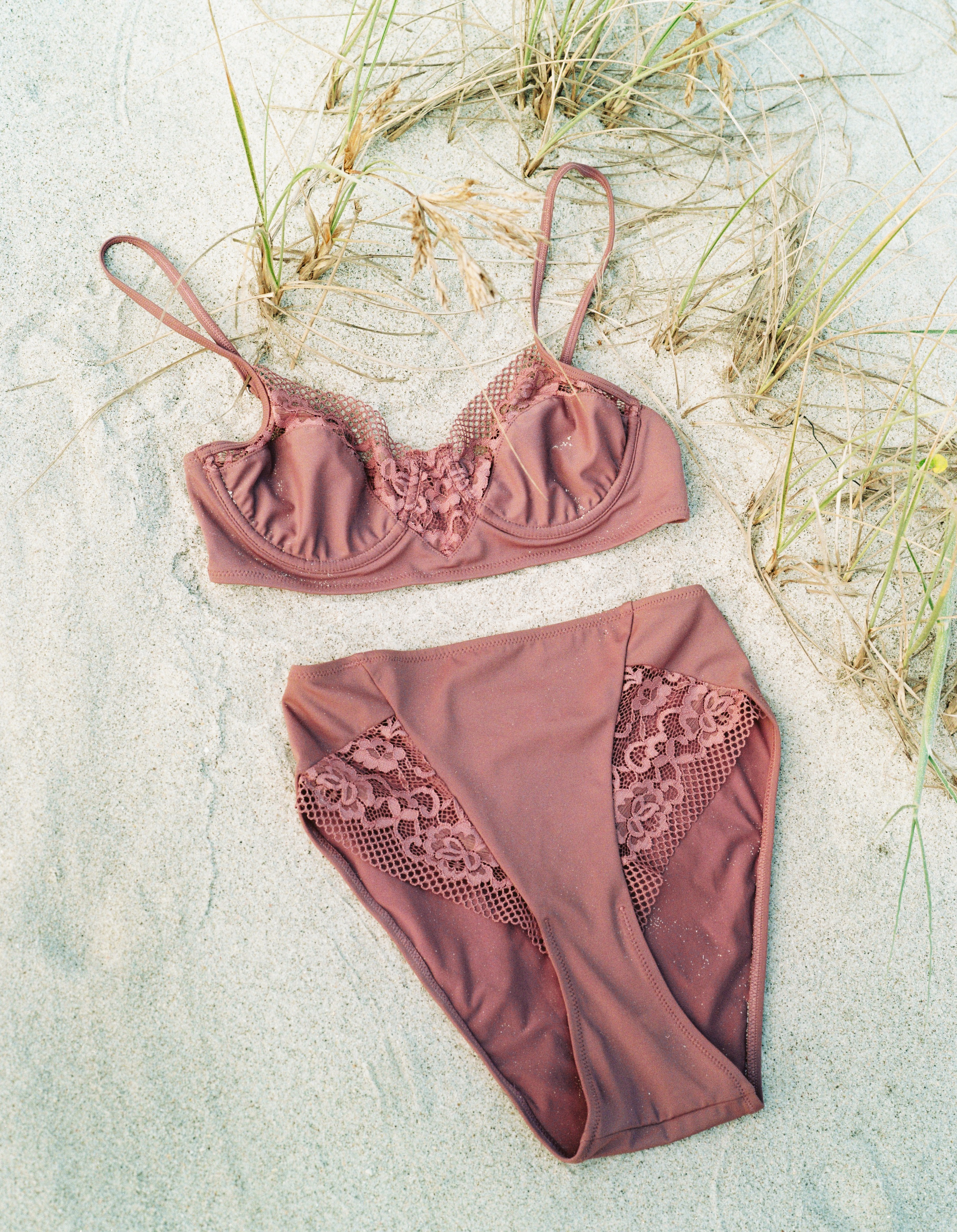 Odette Underwire Bikini Hollyhock - 5