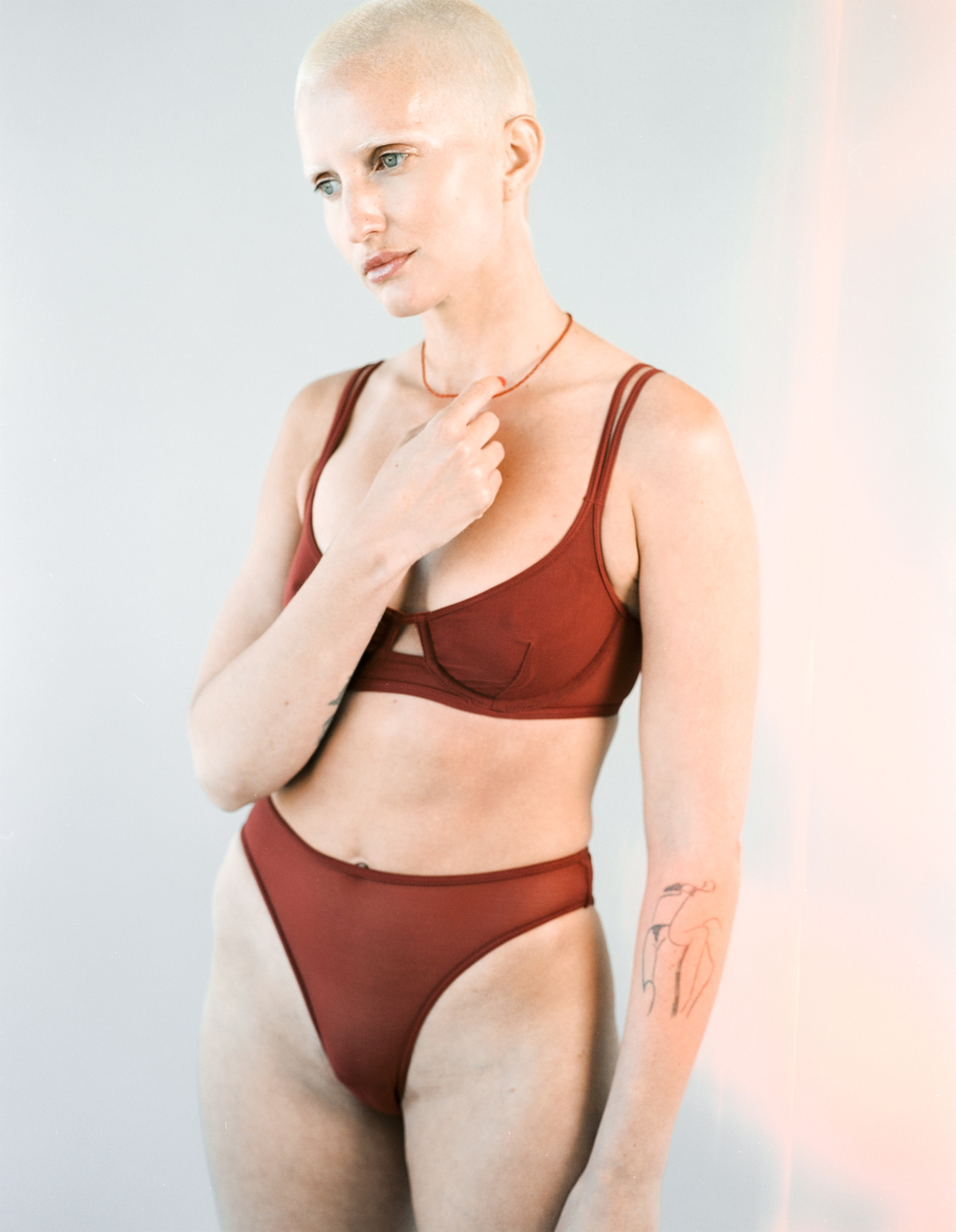 Luna Thong Garnet - 5