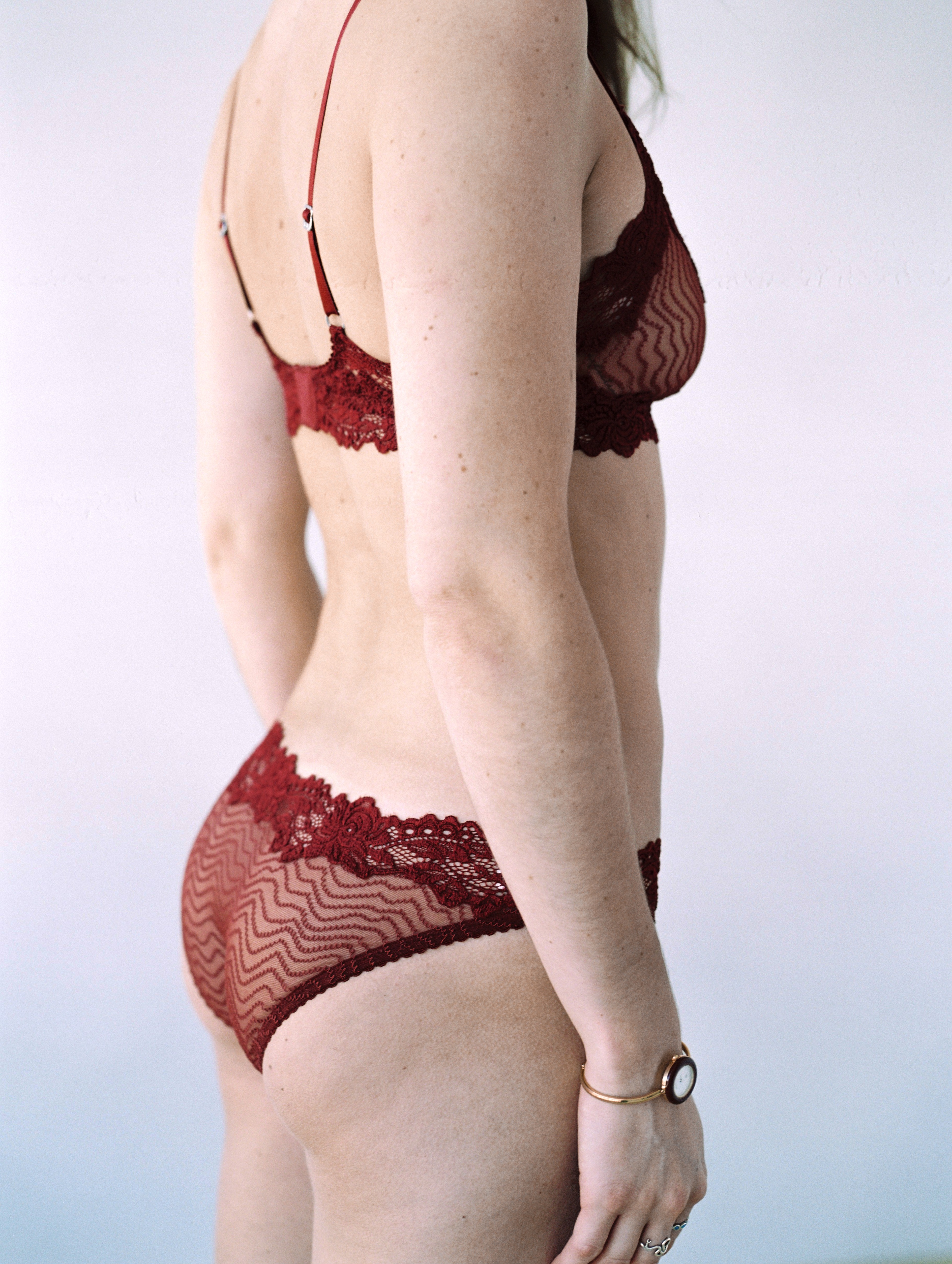 Bonnie Brief Ruby - 3