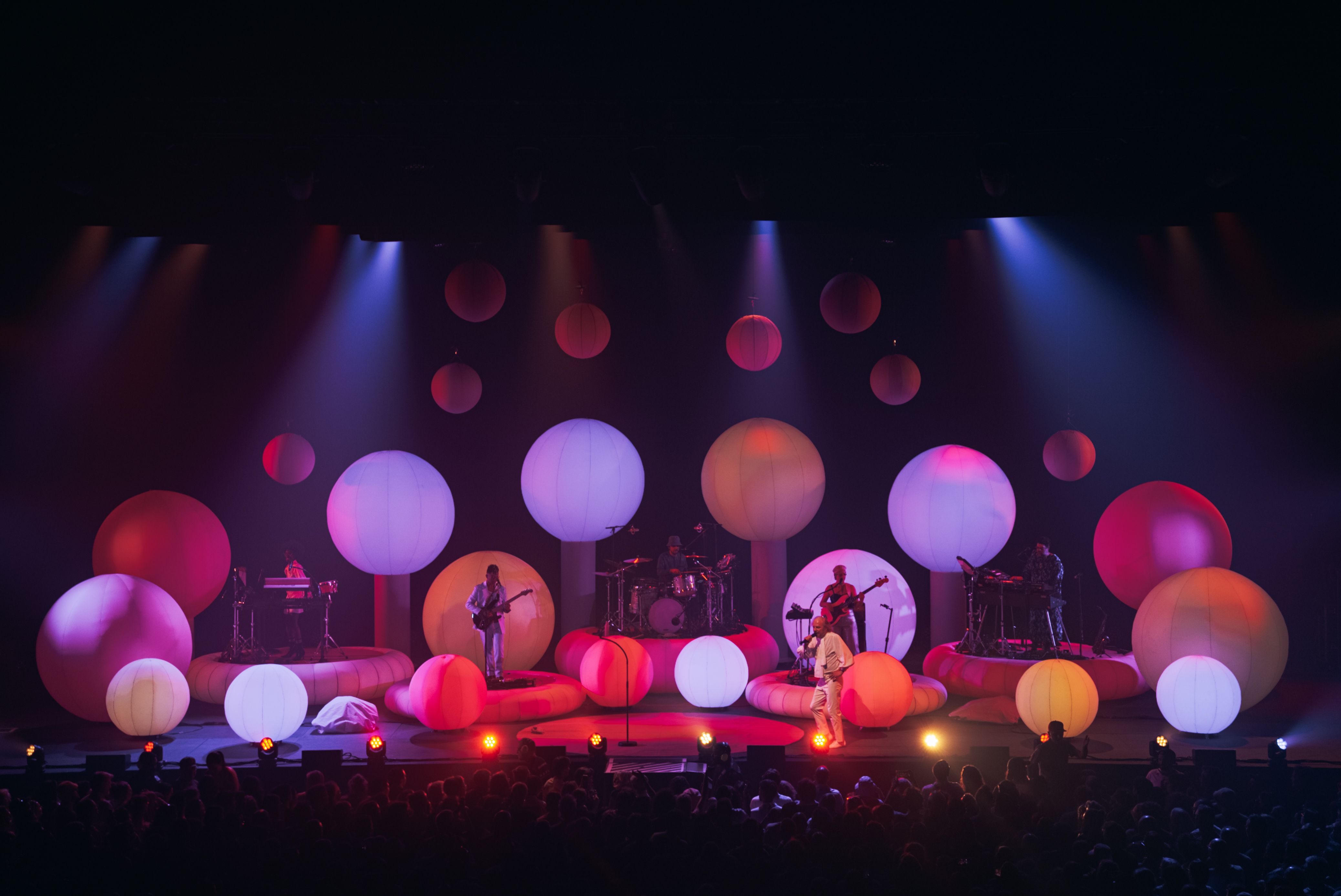Philippe Katerine, Zouzou Tour, scénographie, design lumière