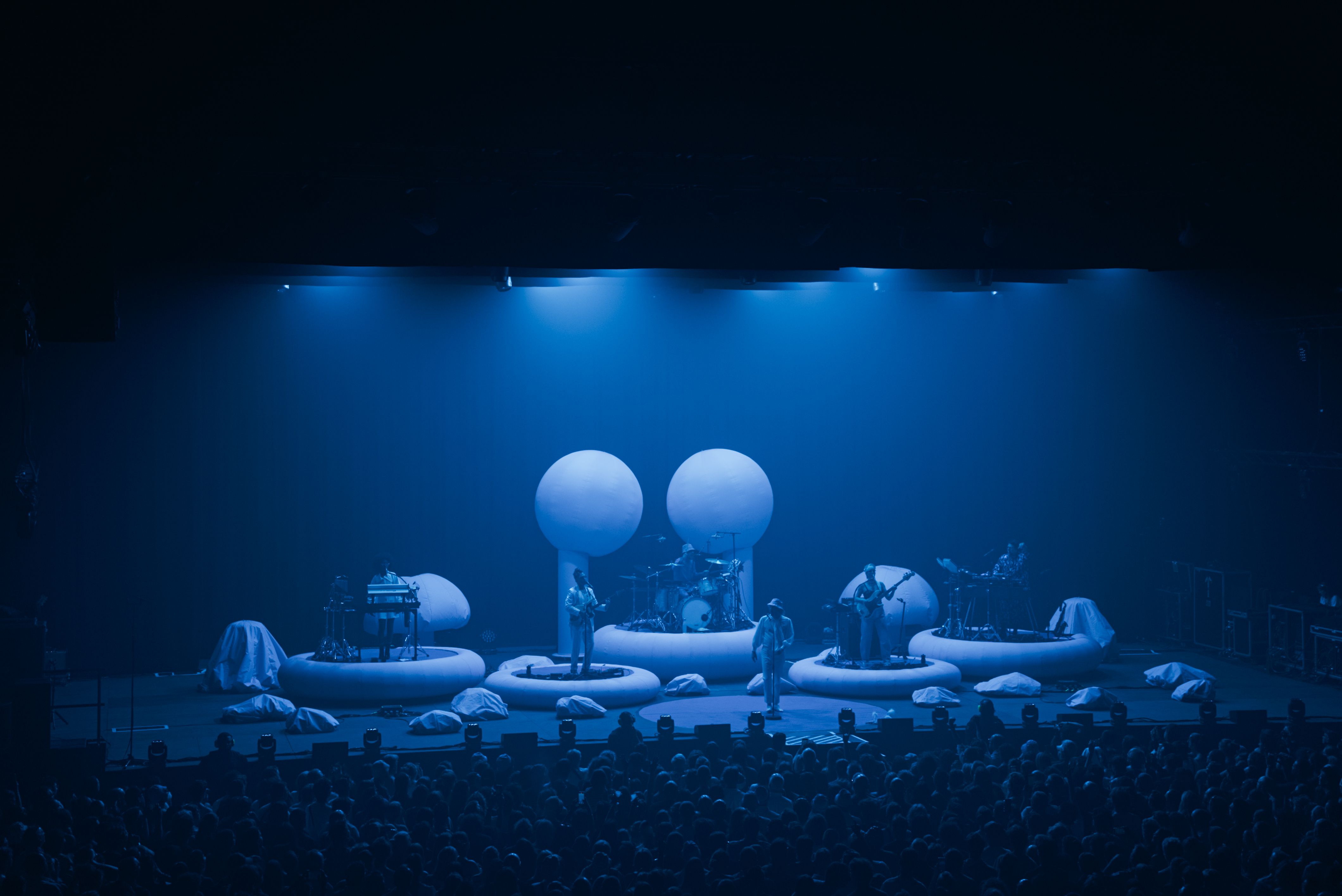 Philippe Katerine, Zouzou Tour, scénographie, design lumière