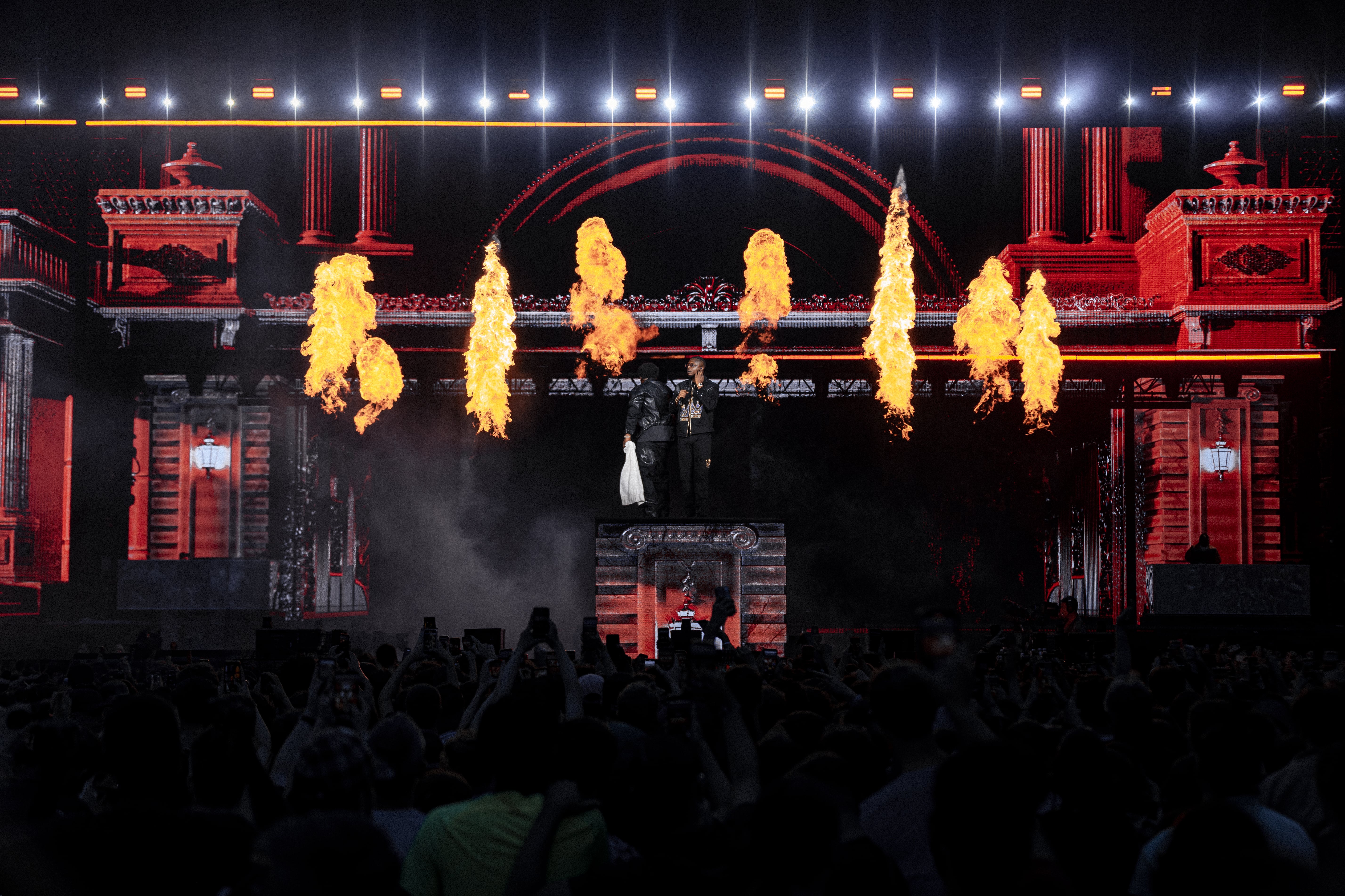 Ninho, Stade de France, 3 Mais 2025, Creative Direction, Stage Design, Light Design, Vidéo Design