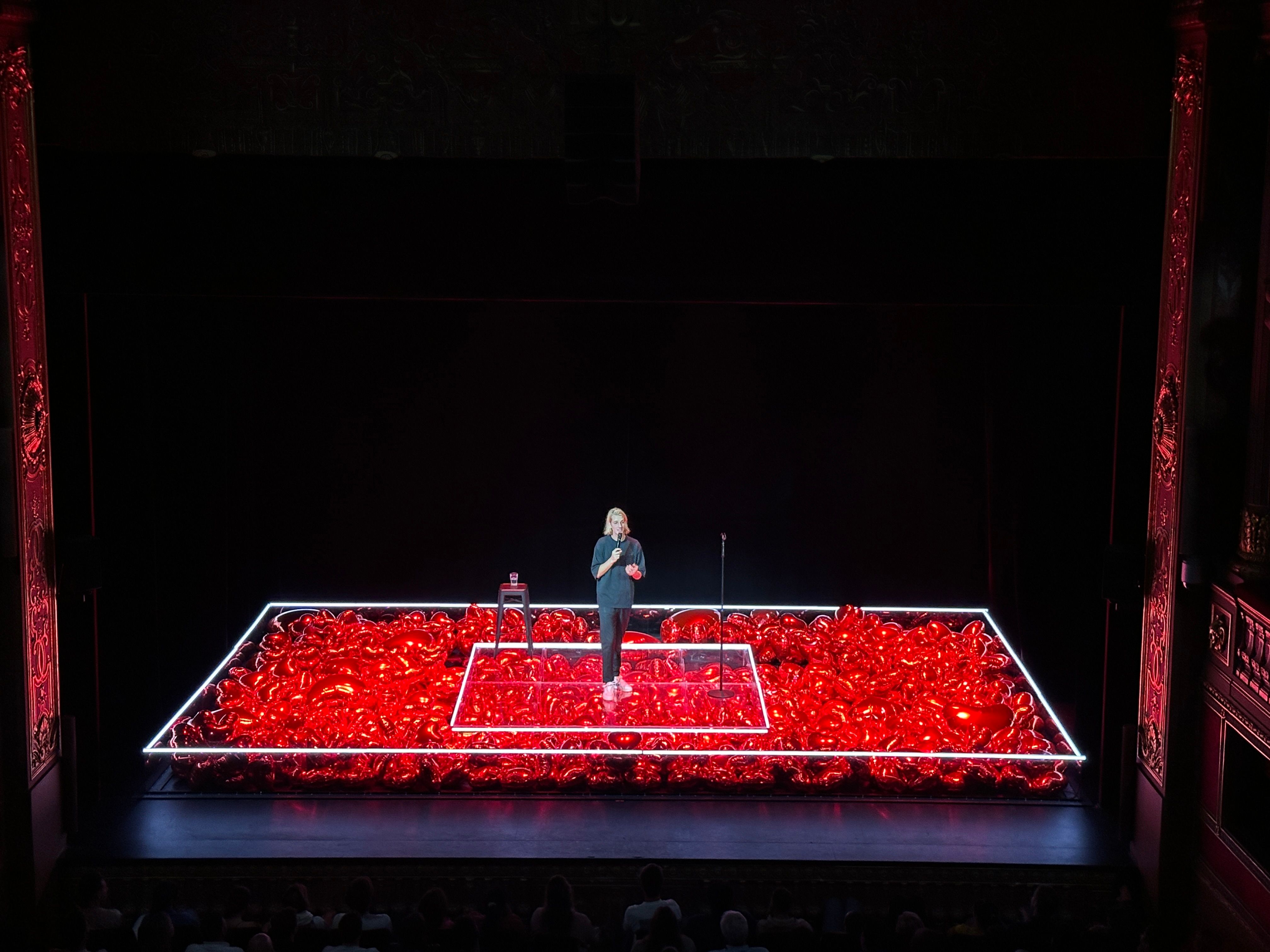 Paul Mirabel, Par Amour, Stage design