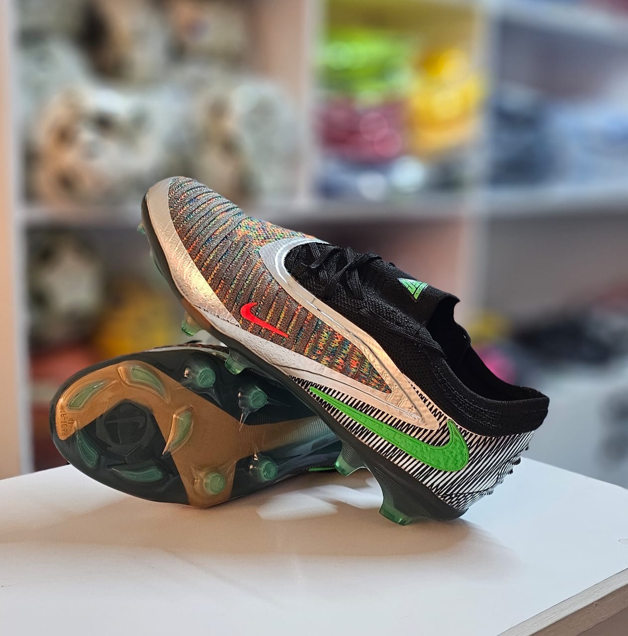 Nike Phantom 6 Elite football boots