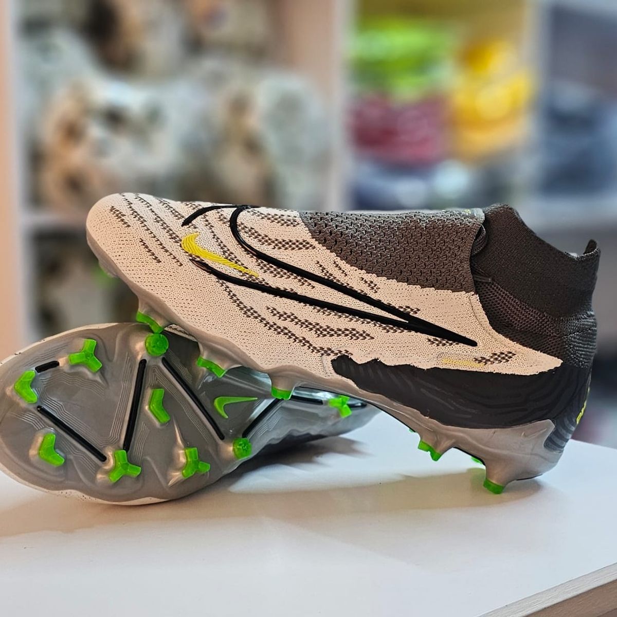 Nike Gripknit Phantom GX Elite Dynamic Fit — view 1