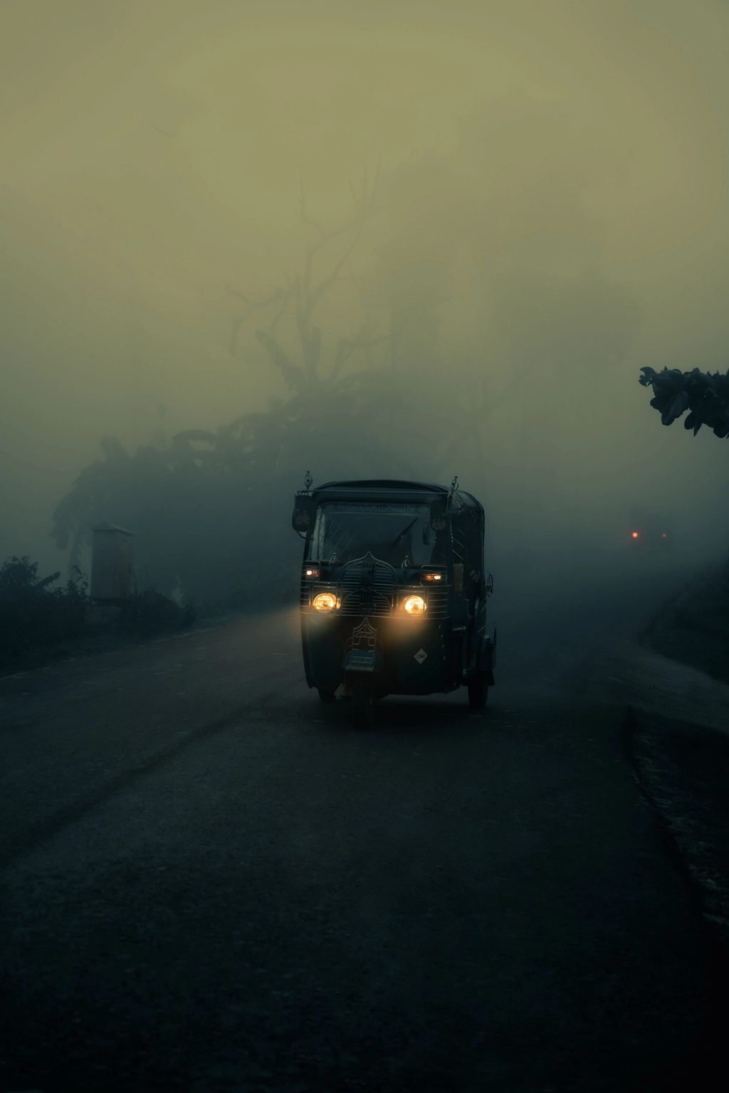 cng driving in fog