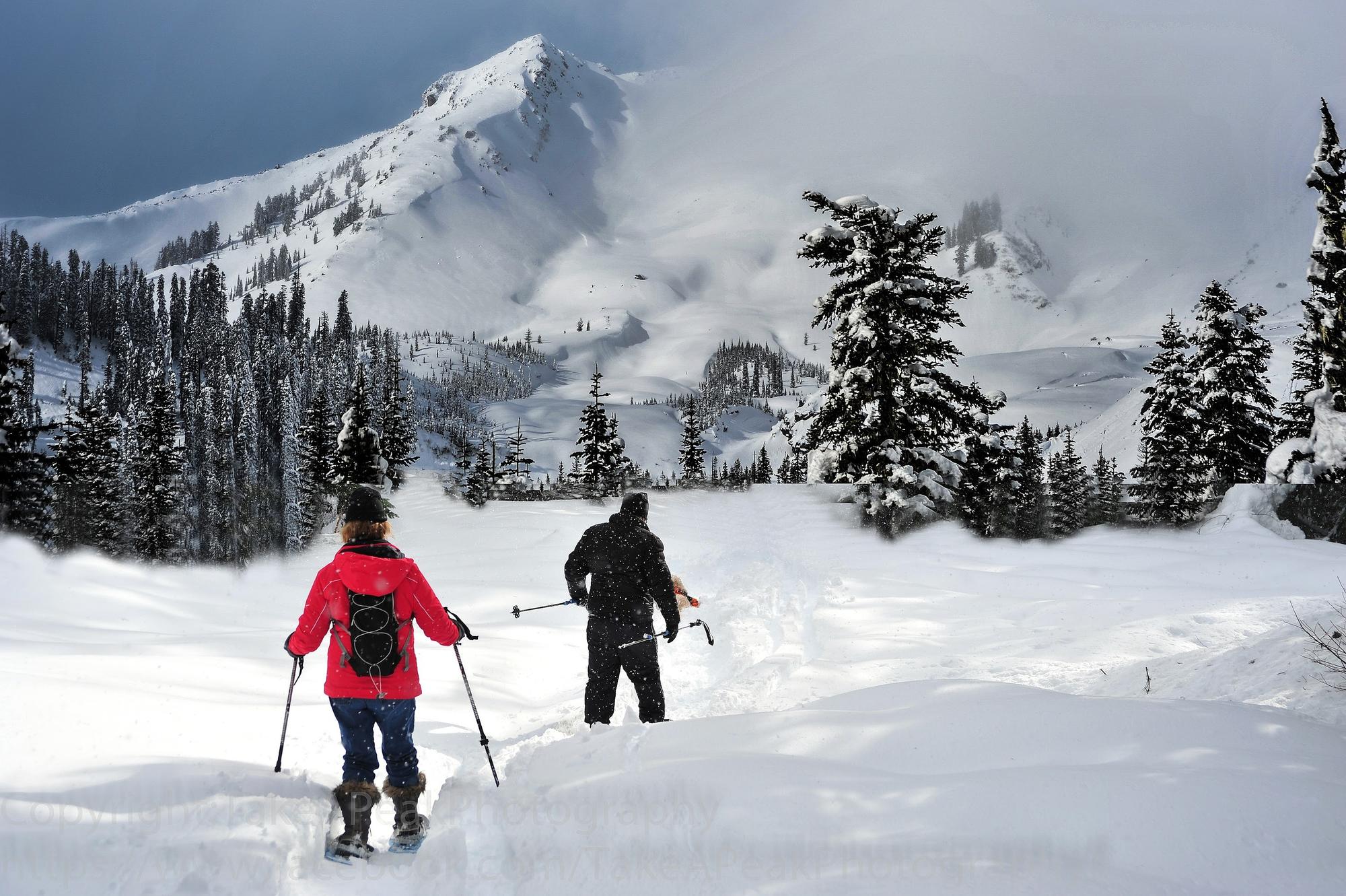 Snowshoers on a winter adventure at Mount St. Helens