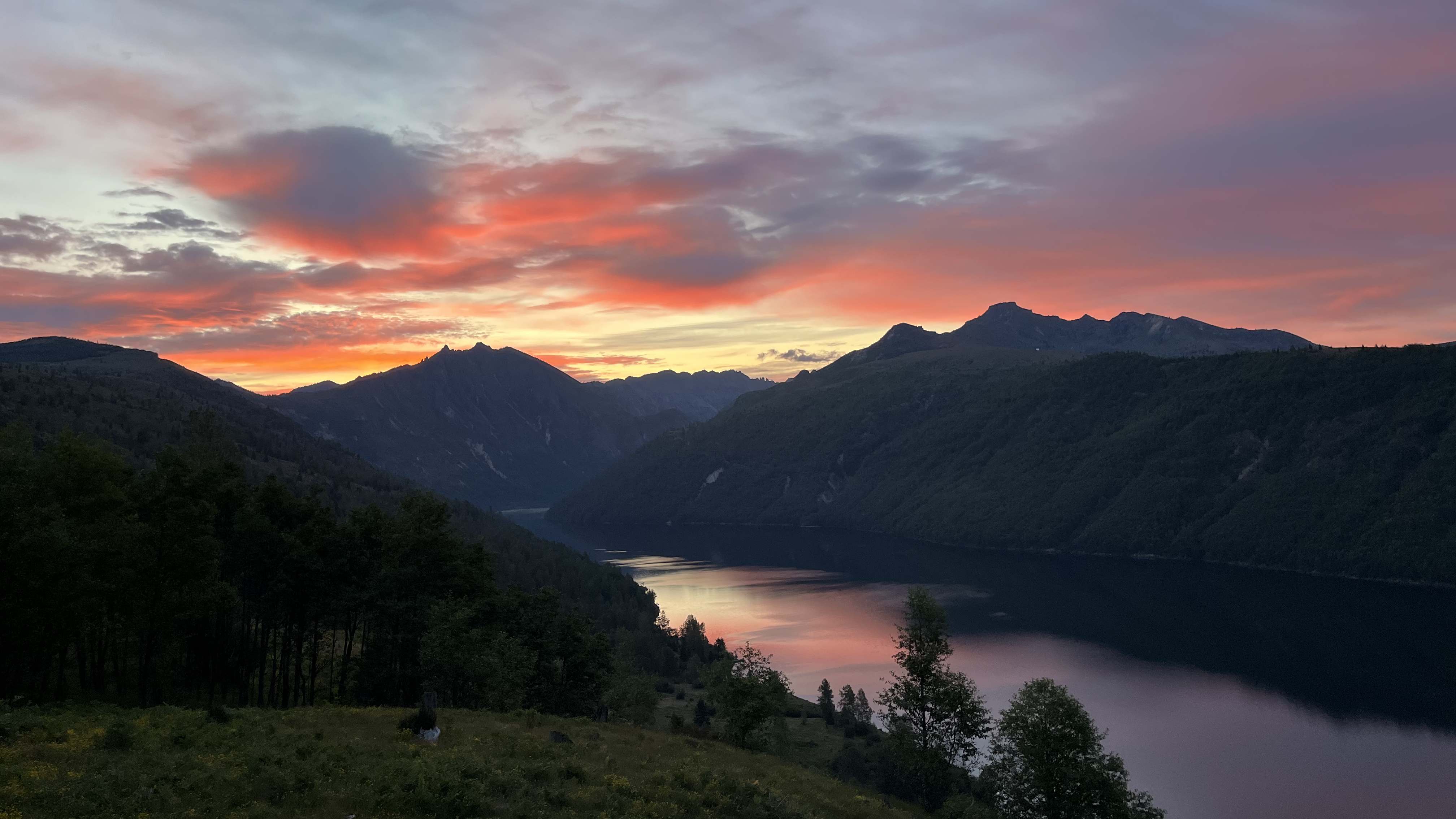 Coldwater lake at sunrise