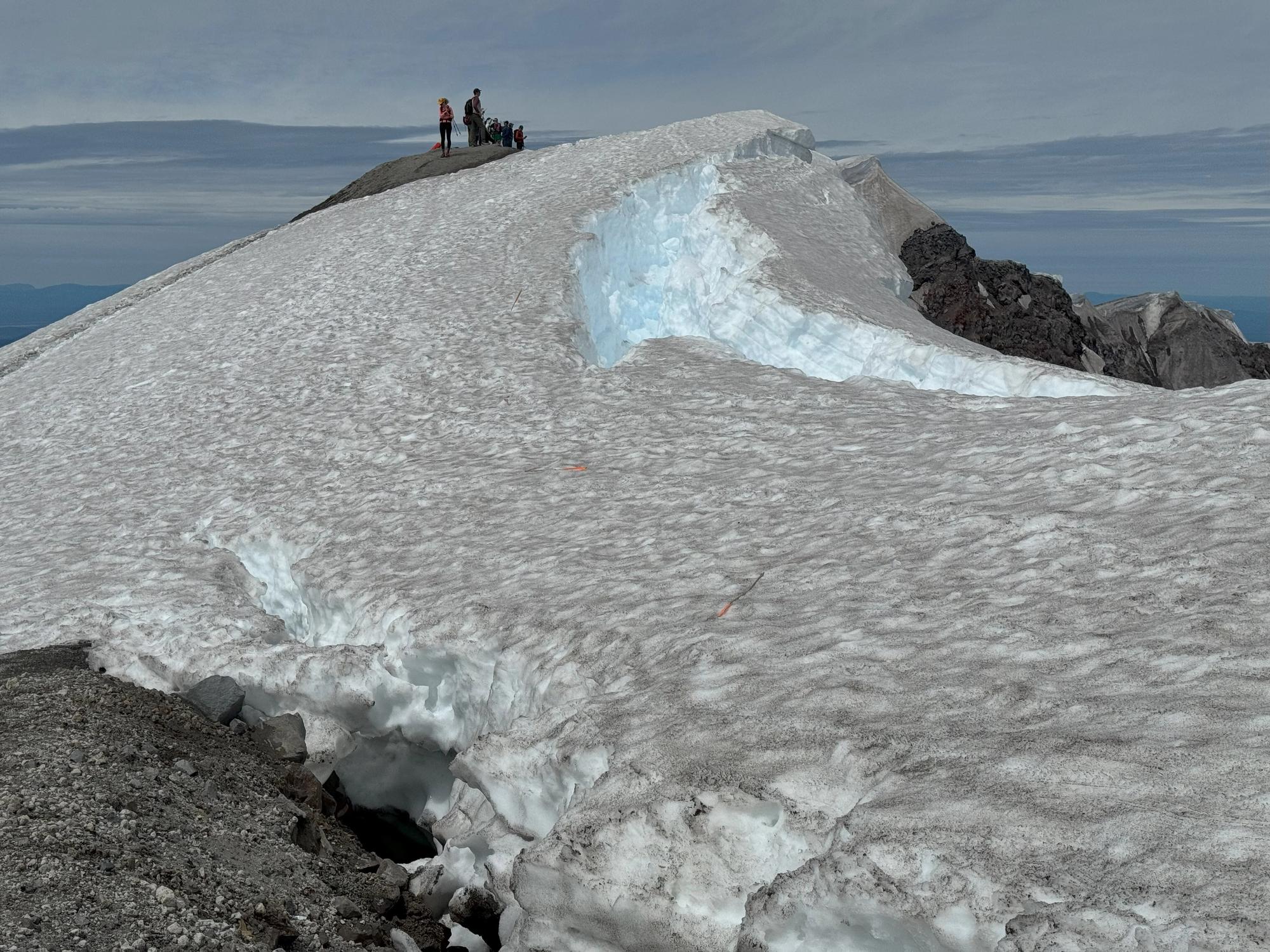 Cornice cracking at Mount St. Helens summit