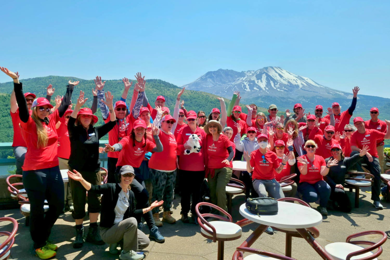 Mount St. Helens Institute volunteers at their spring training