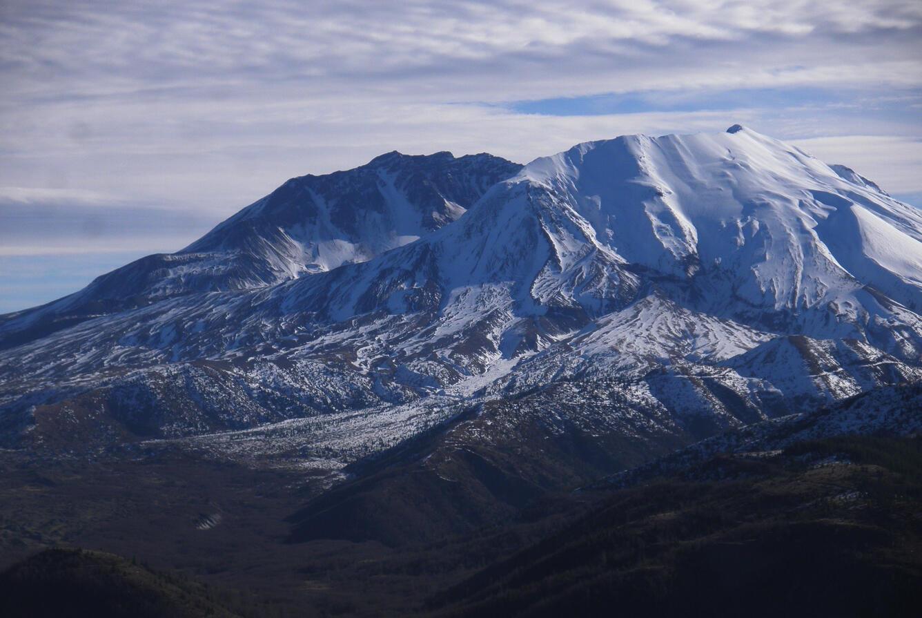 View of Mount St. Helens from Elk Rock viewpoint. Photo Courtesy USGS.
