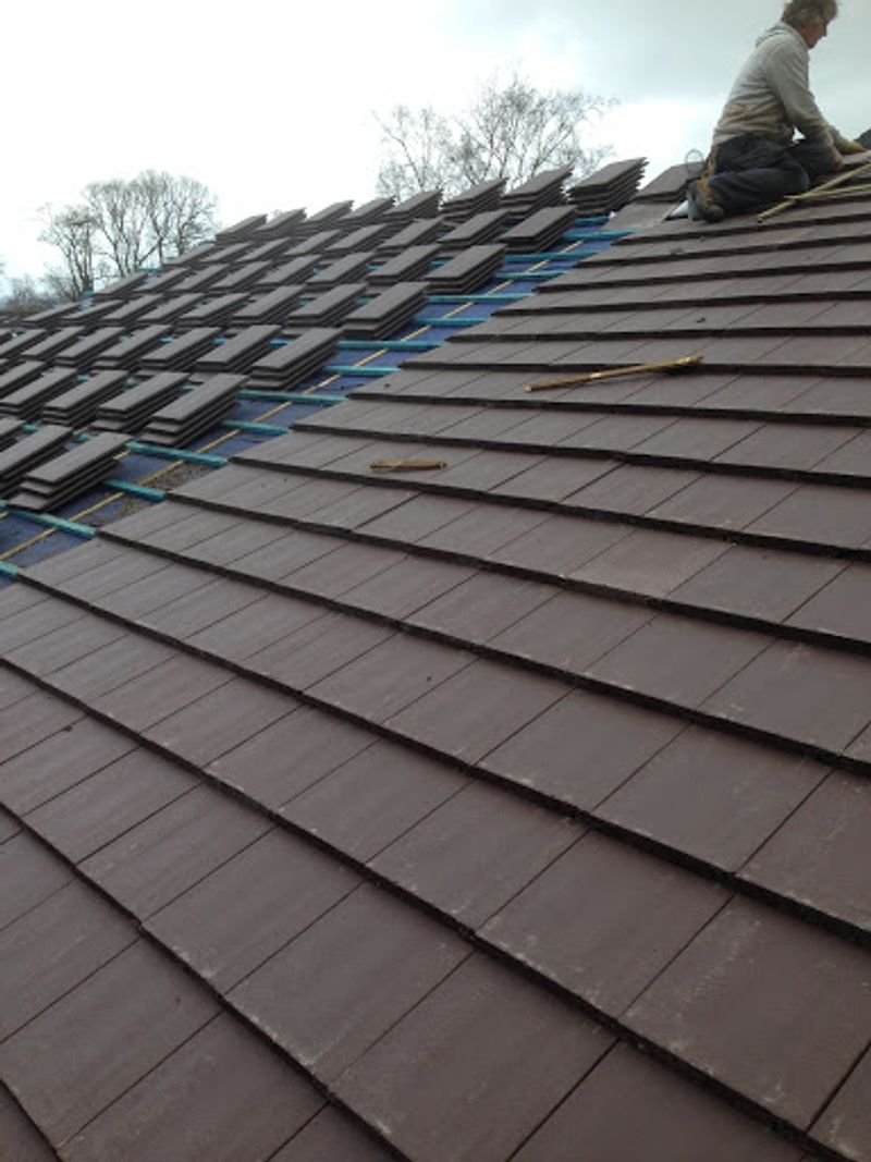 Roofing new tiles