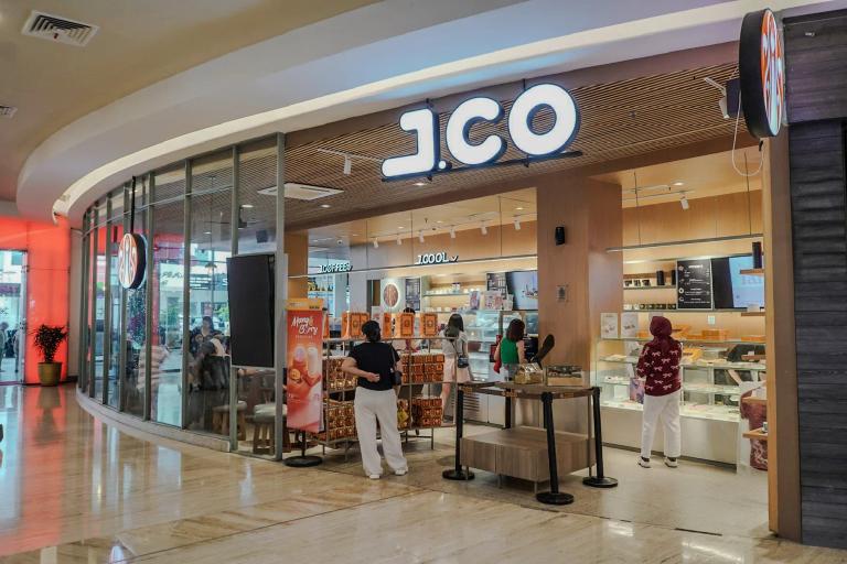 J.CO