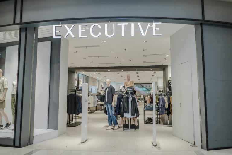 EXECUTIVE