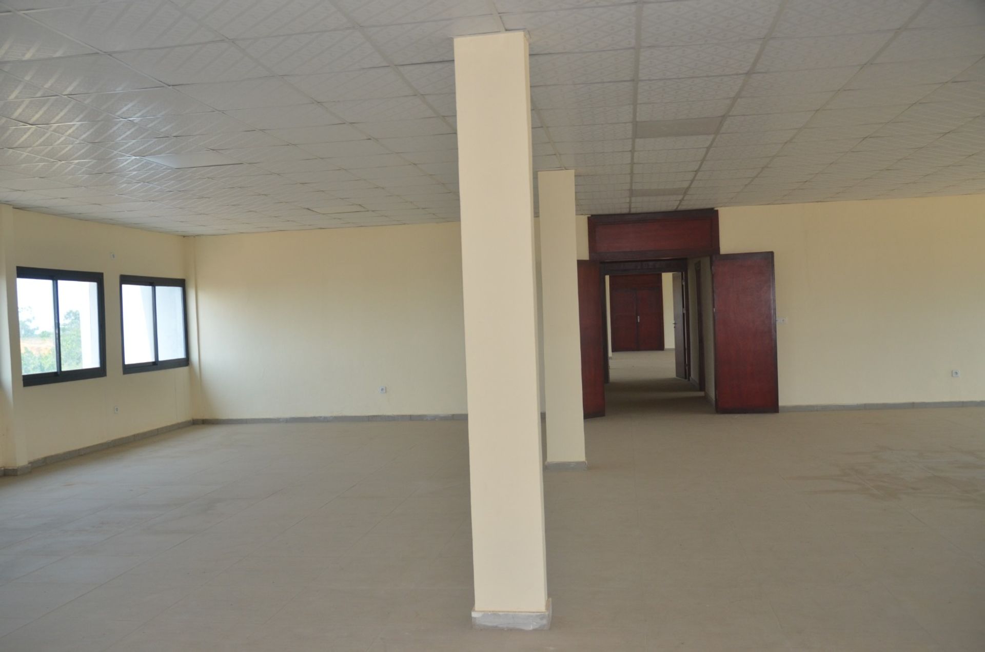 SCI AFG. Entrepôt, Magasins et Bureaux à Louer en Zone Portuaire Kribi