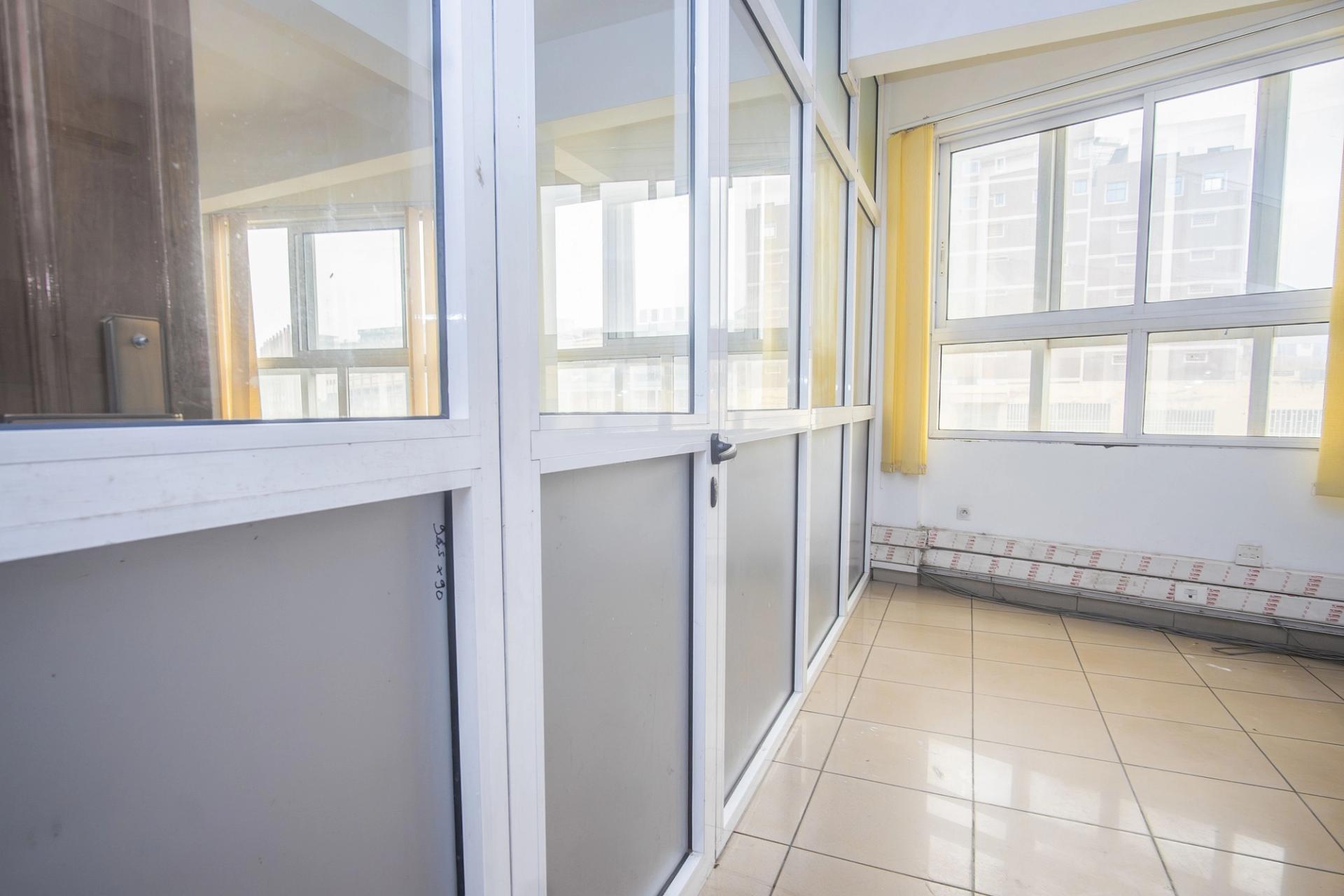 Bureau à louer, Marche Centrale Immeuble CCA - SCI AFG