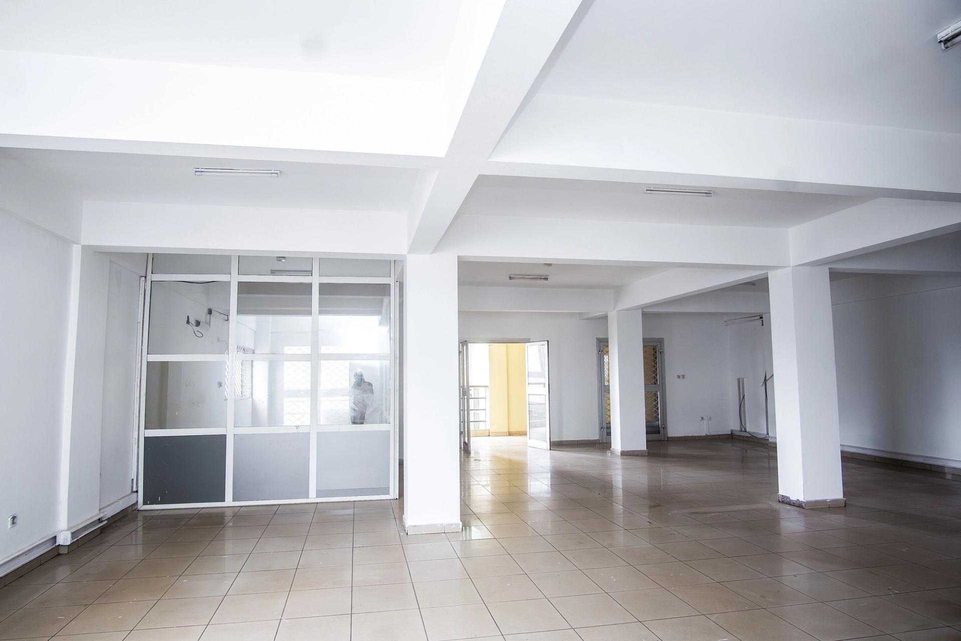 Bureau à louer, Marche Centrale Immeuble CCA - SCI AFG