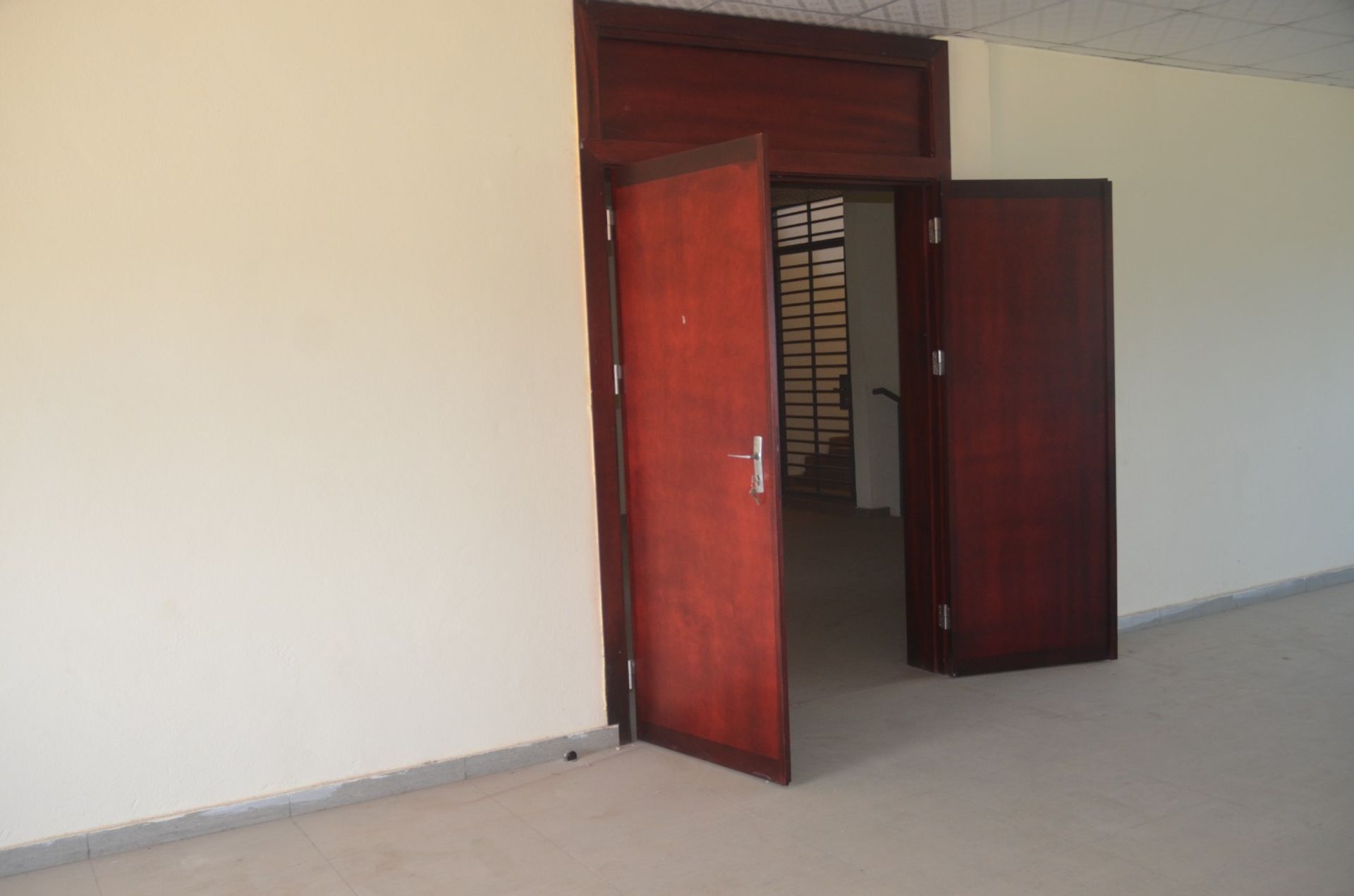 SCI AFG. Entrepôt, Magasins et Bureaux à Louer en Zone Portuaire Kribi