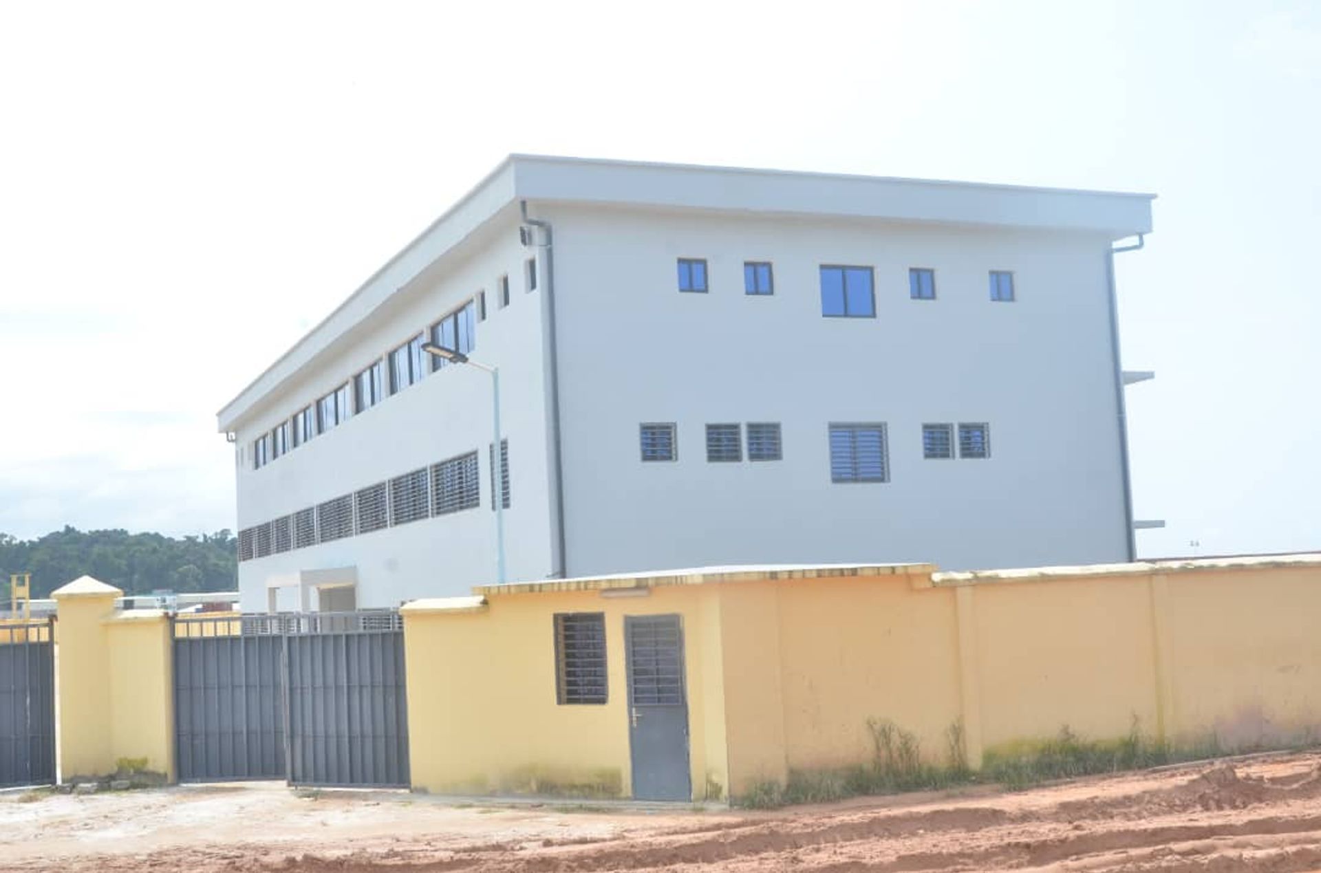 SCI AFG. Entrepôt, Magasins et Bureaux à Louer en Zone Portuaire Kribi