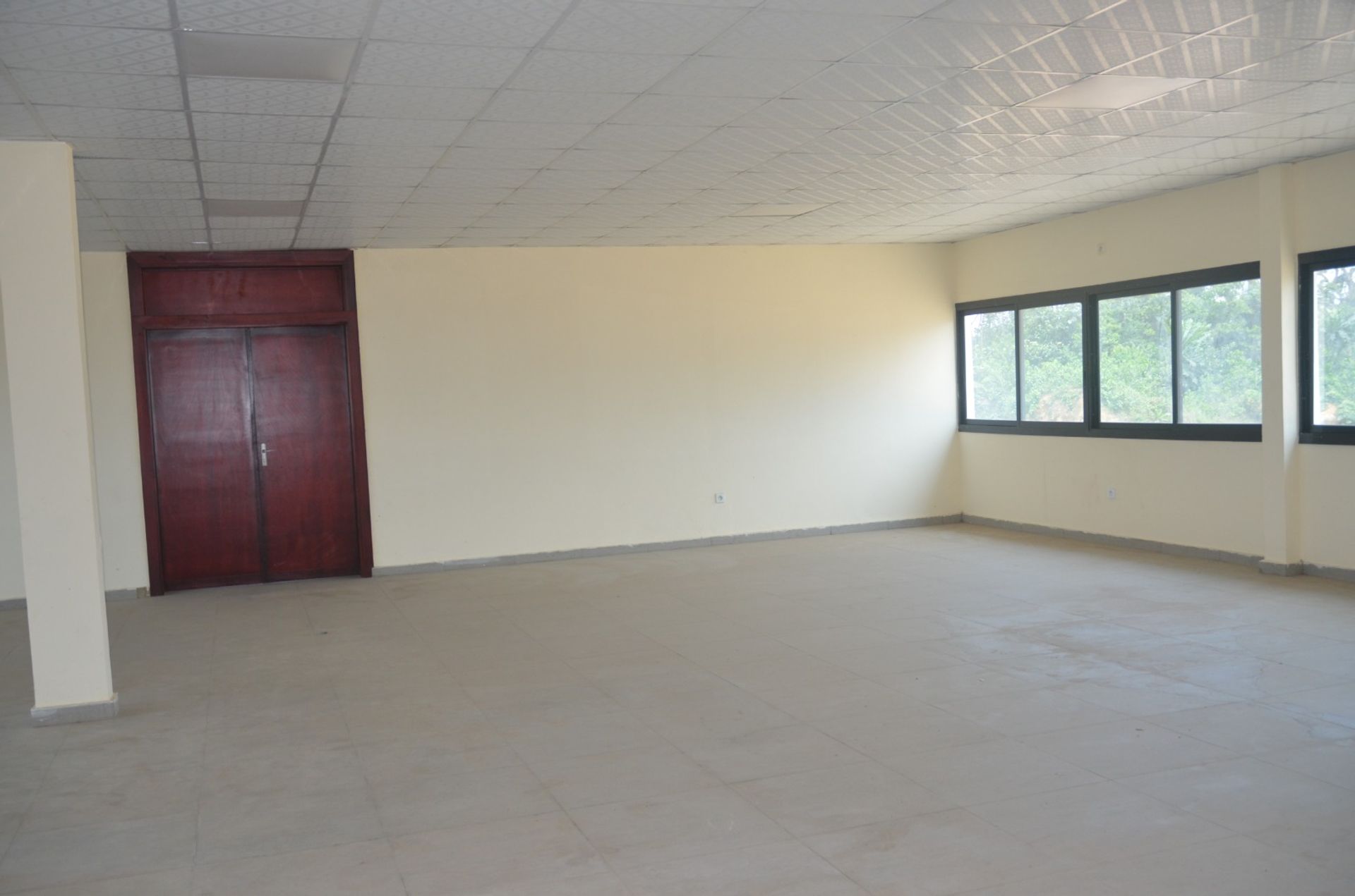 SCI AFG. Entrepôt, Magasins et Bureaux à Louer en Zone Portuaire Kribi