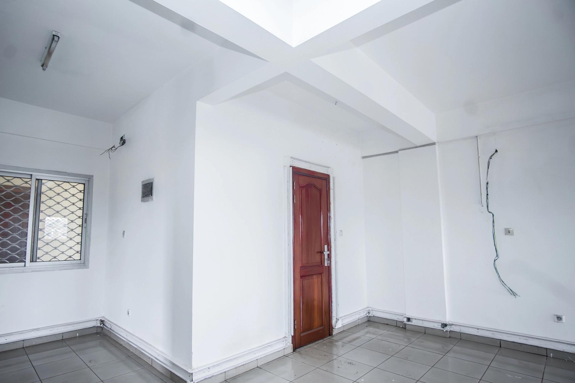 Bureau à louer, Marche Centrale Immeuble CCA - SCI AFG