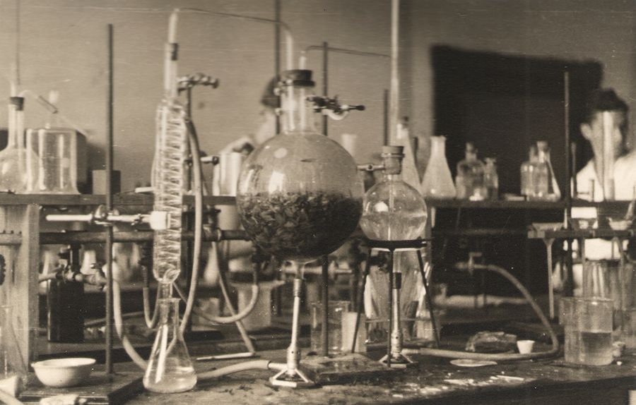 Kenelm Winslow, BMC chemistry lab, late 1930s – early 1940s.