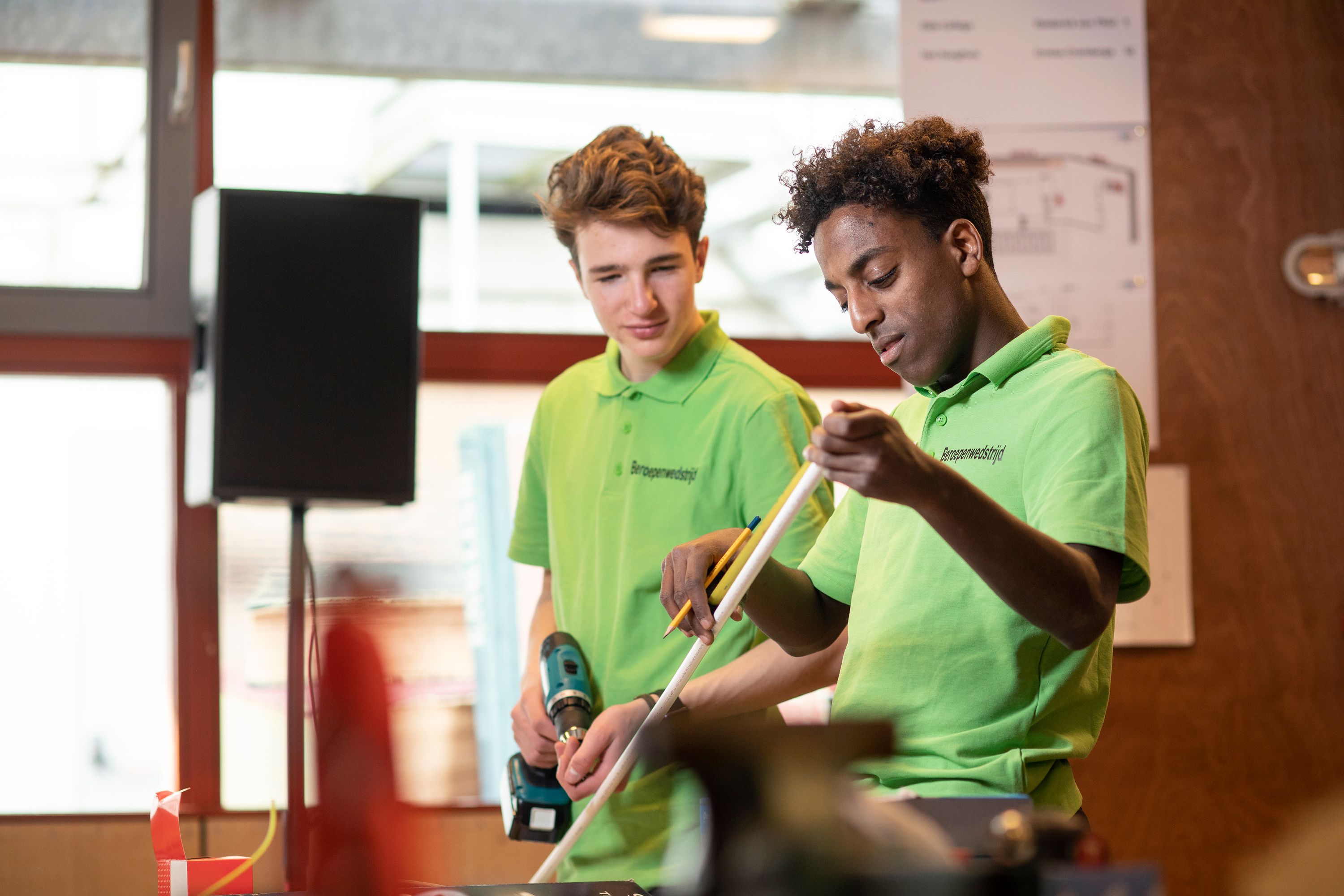 Scholieren maken kennis met techniek via de Technobiel