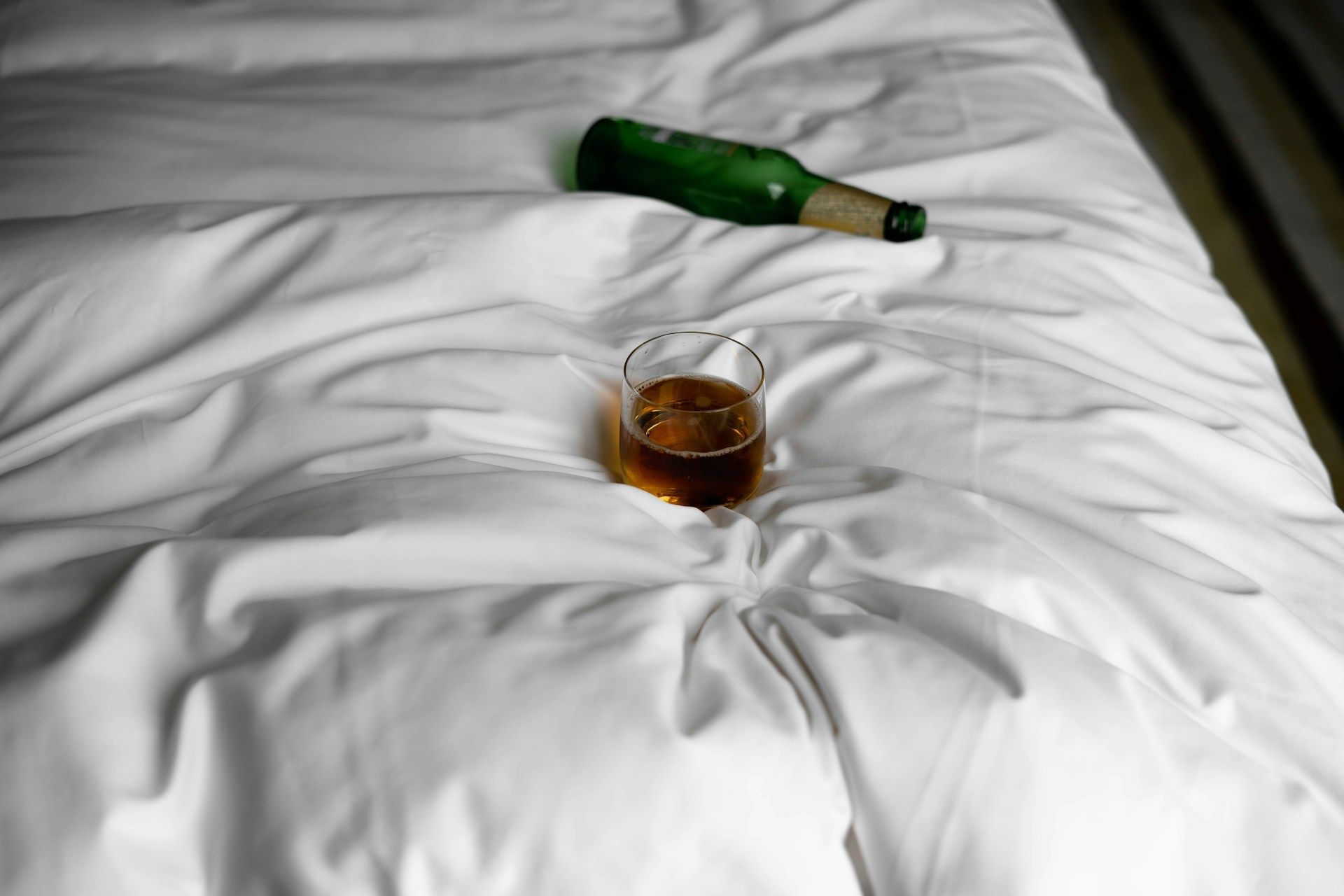 How Alcohol Affects Sleep? Science-Backed Ways to Sleep Better