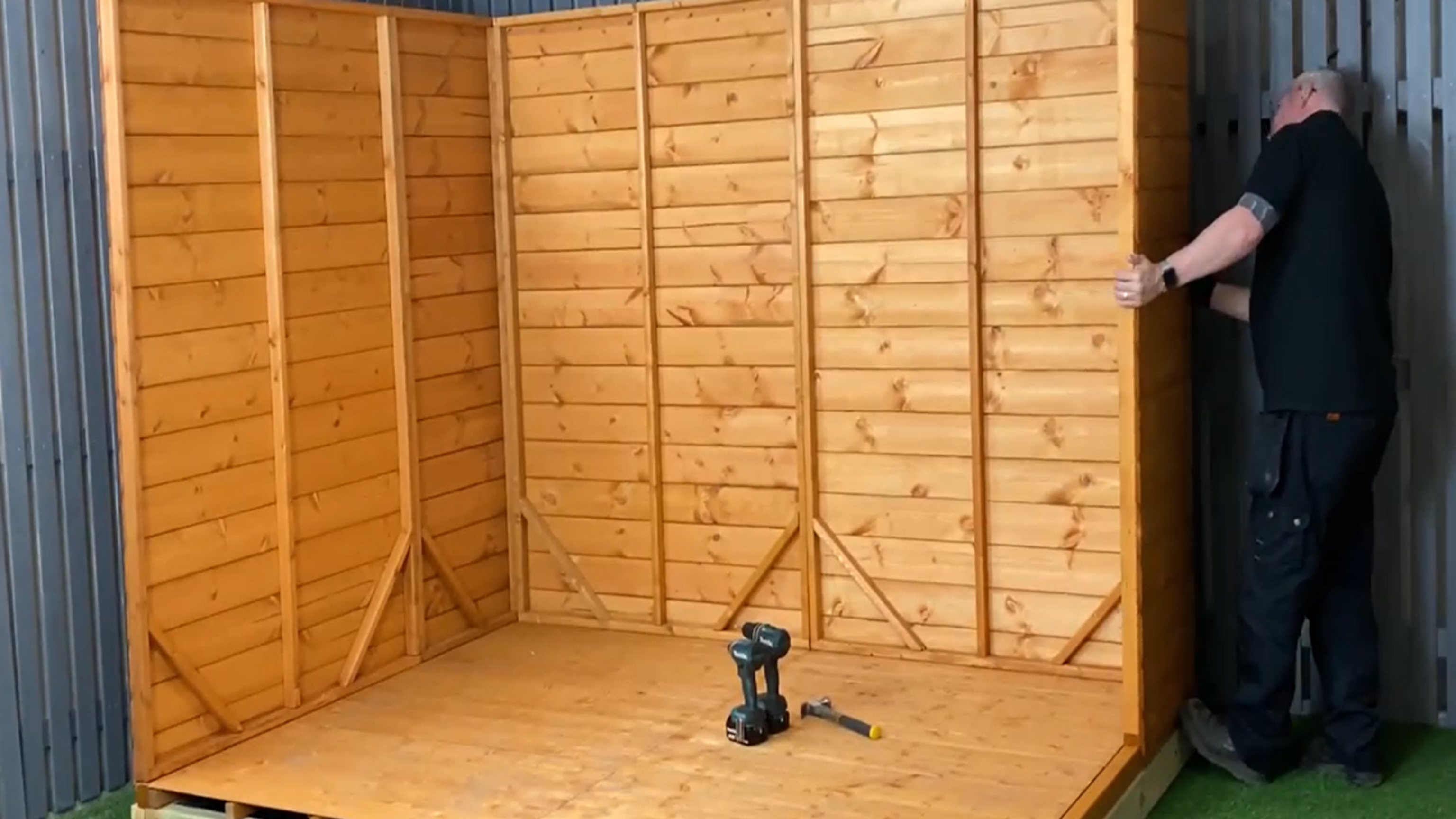 Installation videos | Powersheds