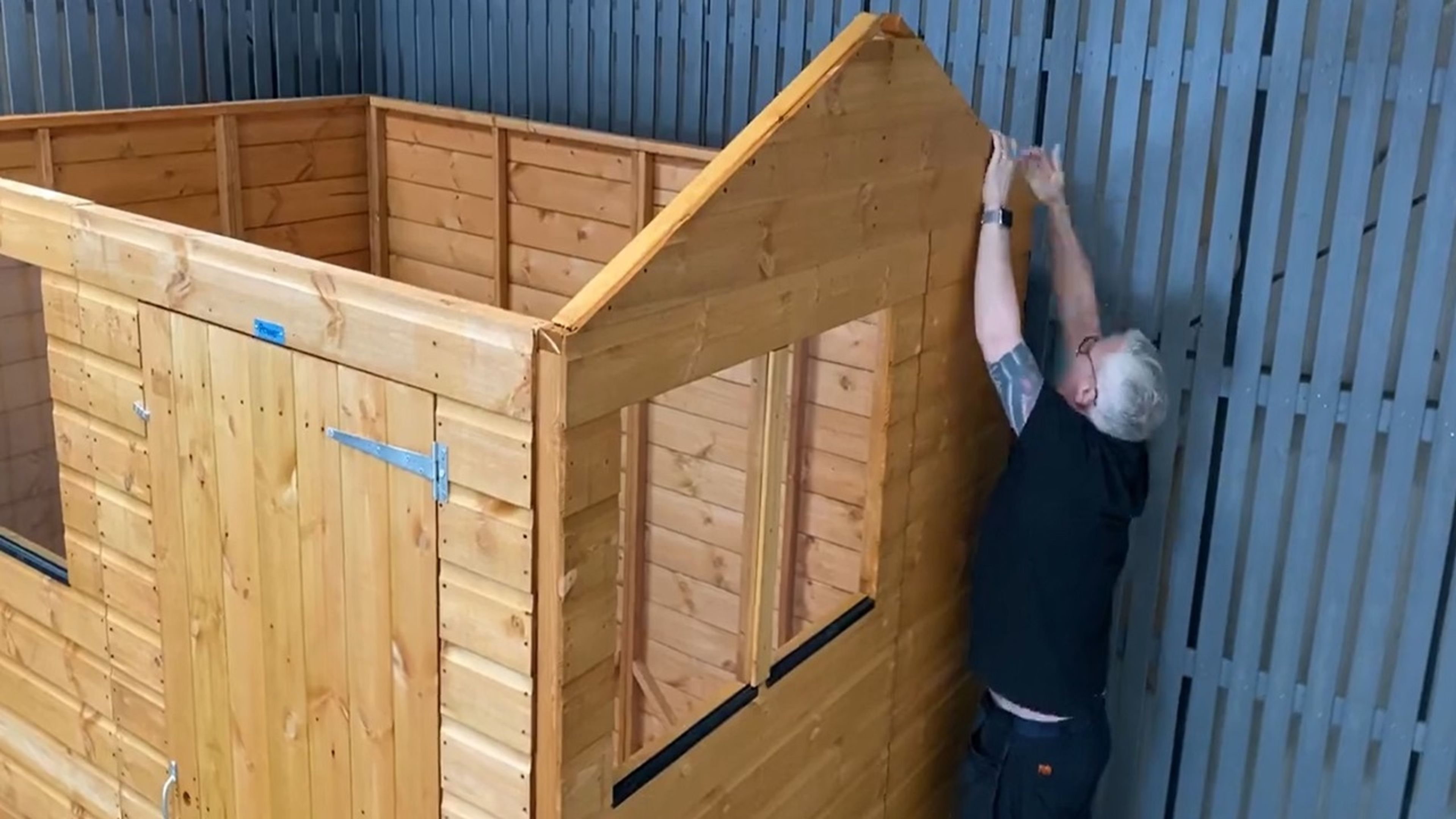Installation videos | Powersheds