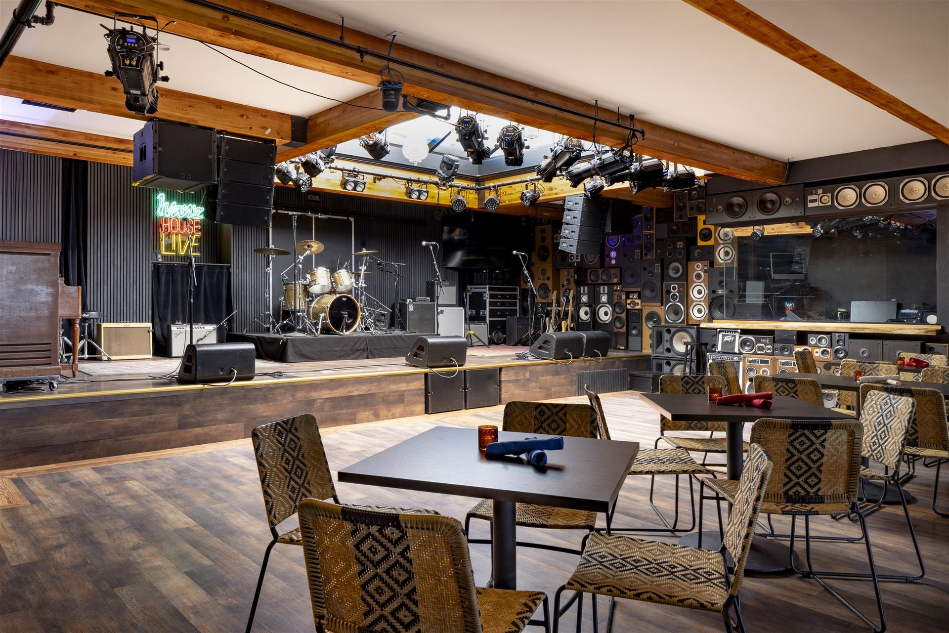 Ivan'z House stage and dance floor seen from the dining tables