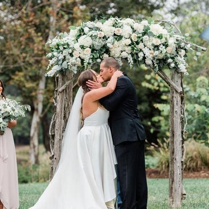 Osian Wedding Flower Arrangement Examples