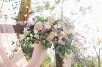 Berg Wedding Flower Arrangement Examples
