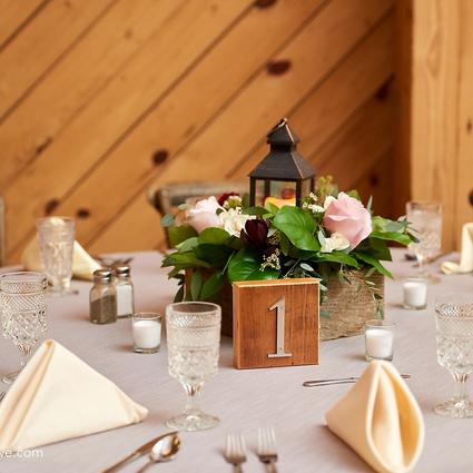 Gogola Wedding Flower Arrangement Examples