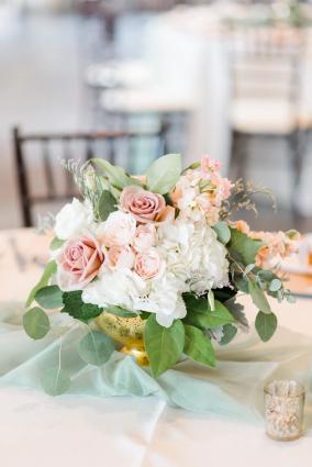 Ghassemi Wedding Flower Arrangement Examples