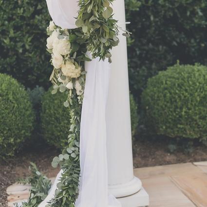 Glass Wedding Flower Arrangement Examples