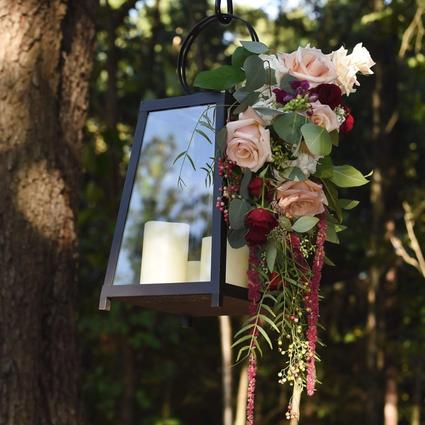 Bruno Wedding Flower Arrangement Examples