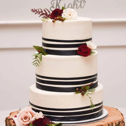 Bruno Wedding Flower Arrangement Examples