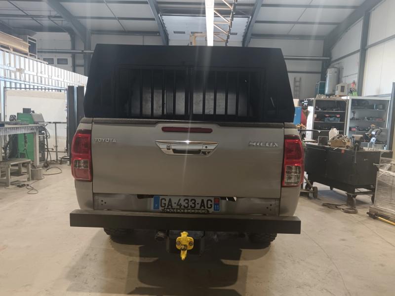 Caisse à chien sur-mesure réalisé par DeniSoudure à Roanne