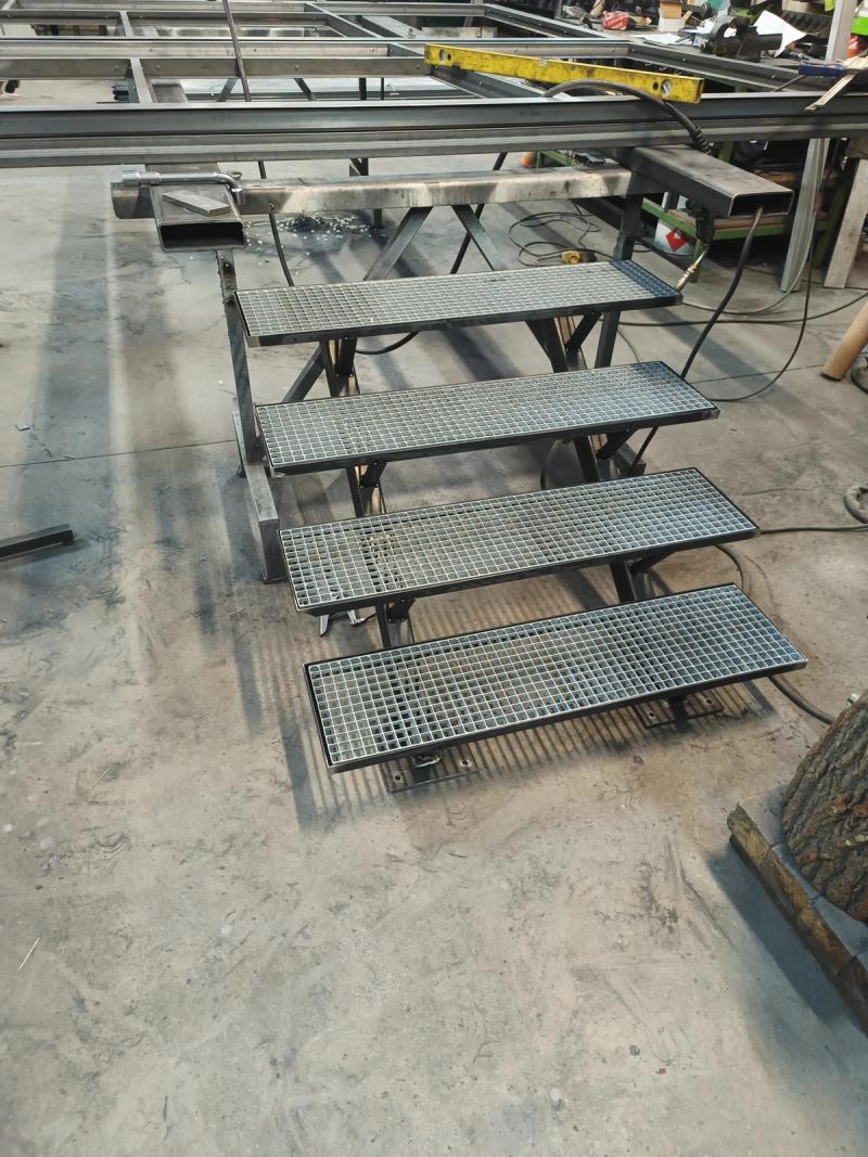 Escalier sur-mesure réalisé par DeniSoudure à Roanne