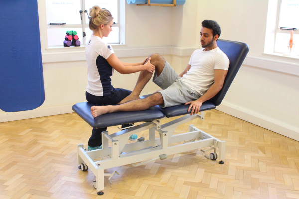 Knee meniscal tear physiotherapy | Phoenix Rehab Singapore