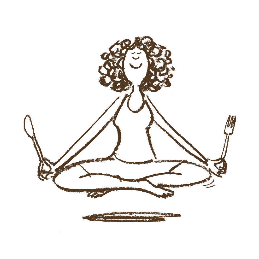 Nainen meditoi ristijasennossa rauhallisessa ympäristössä.