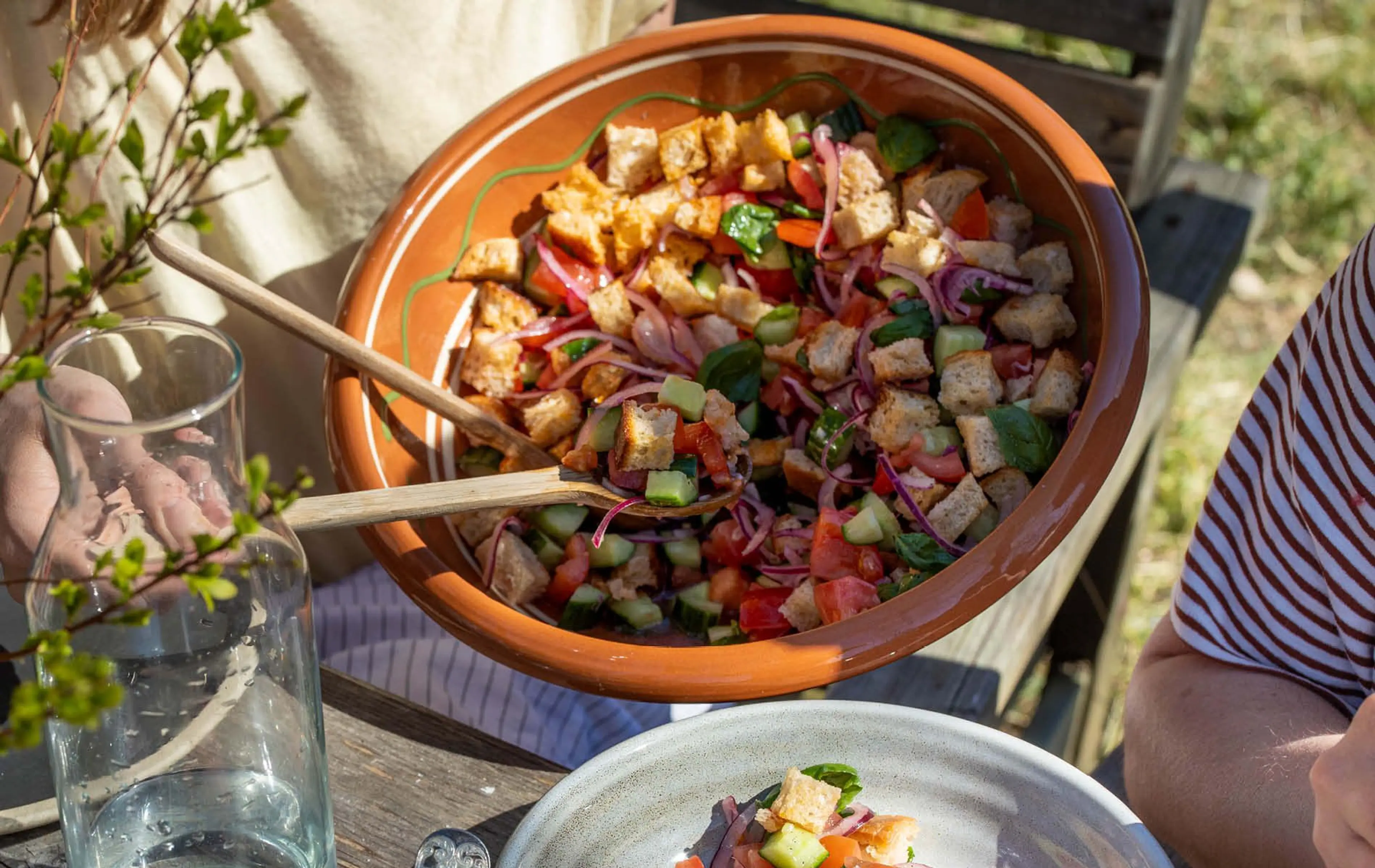 Panzanella - italiensk brødsalat