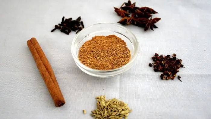 Hjemmelaget five spice-krydder