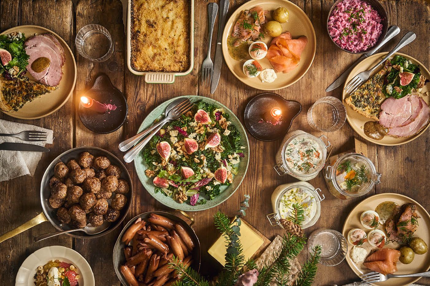 Julbord dukat med klassiska och nya rätter från Linas Julbord