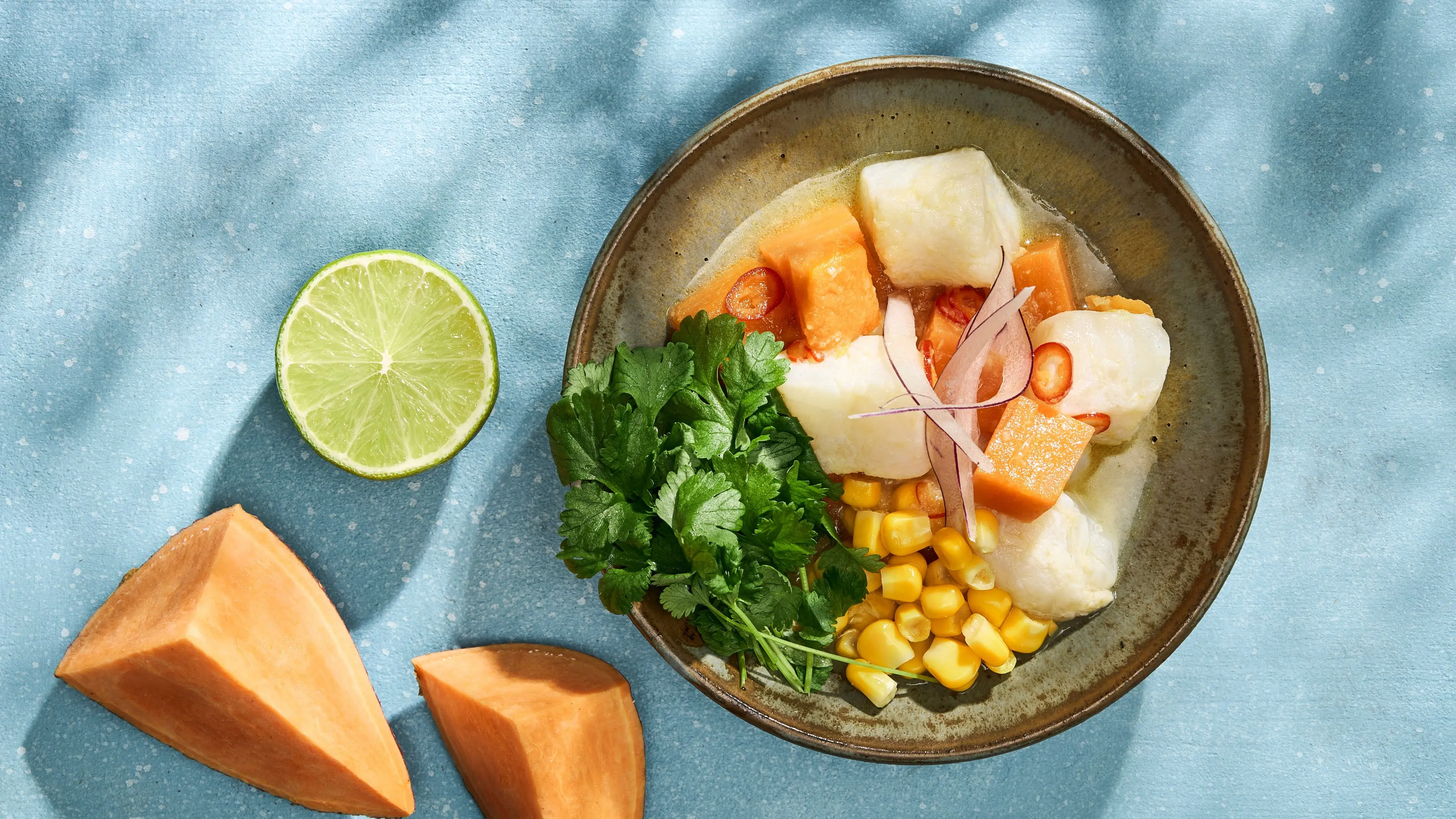 Ceviche med torsk och sötpotatis