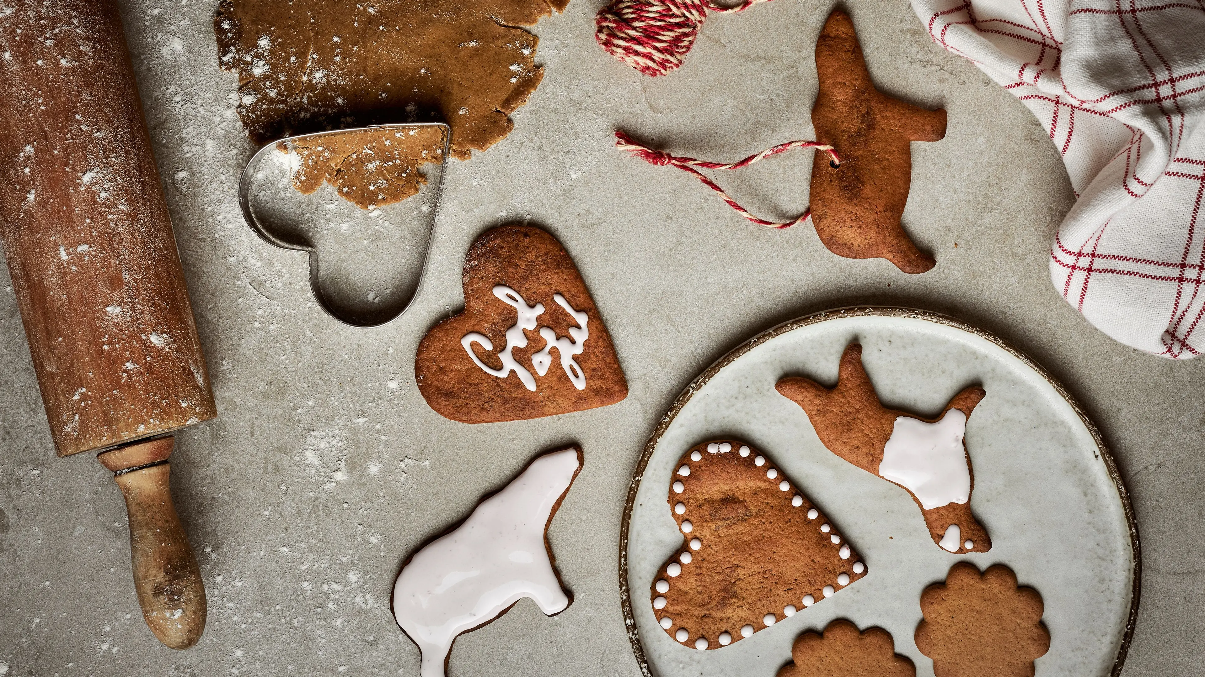 Hembakade pepparkakor