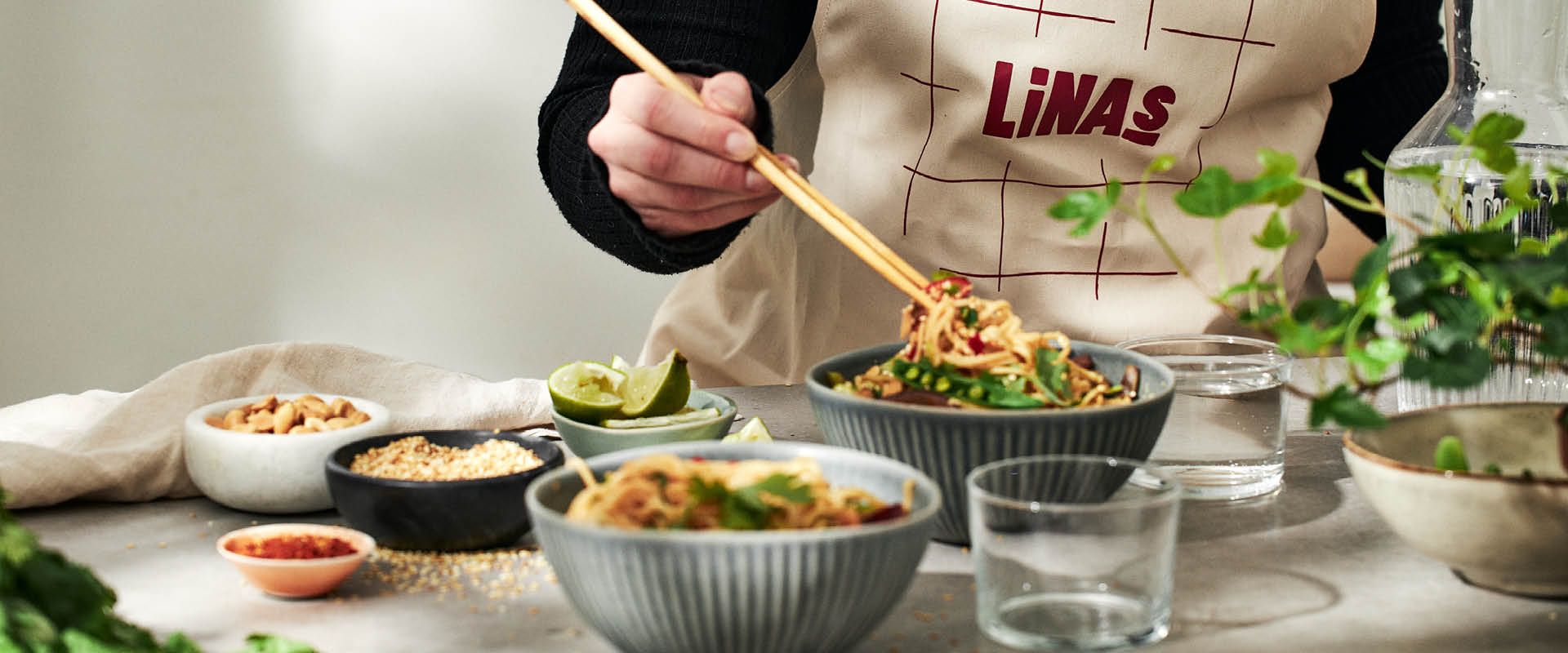 Skålar med kalorisnåla maträtter